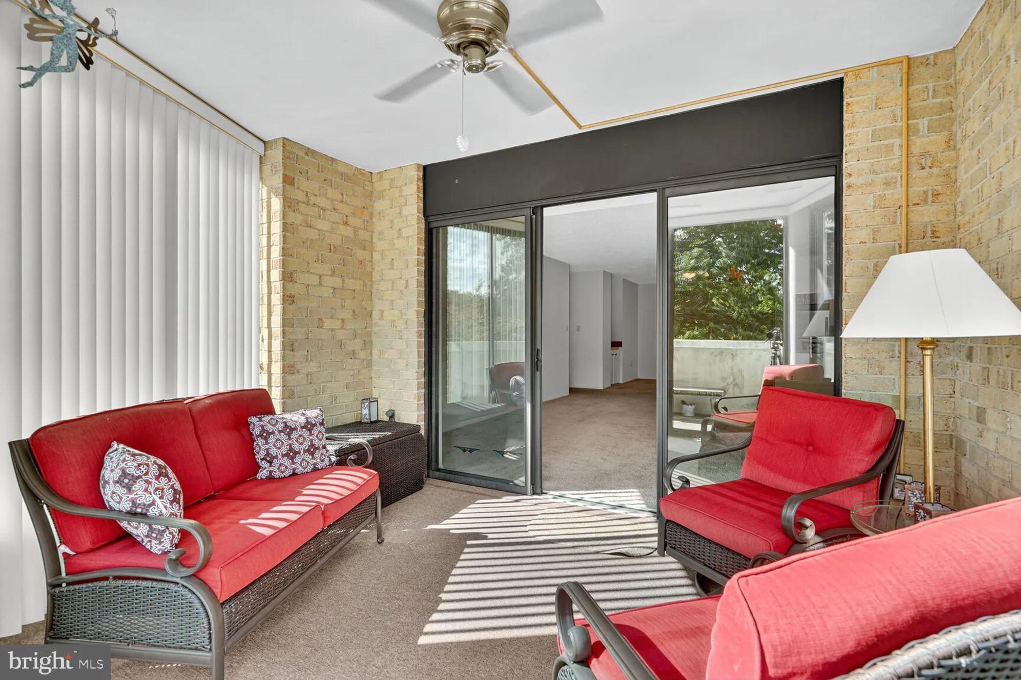Property Slideshow image 17 of 29 | 15101 interlachen dr 1-123, Silver Spring, MD, 20906