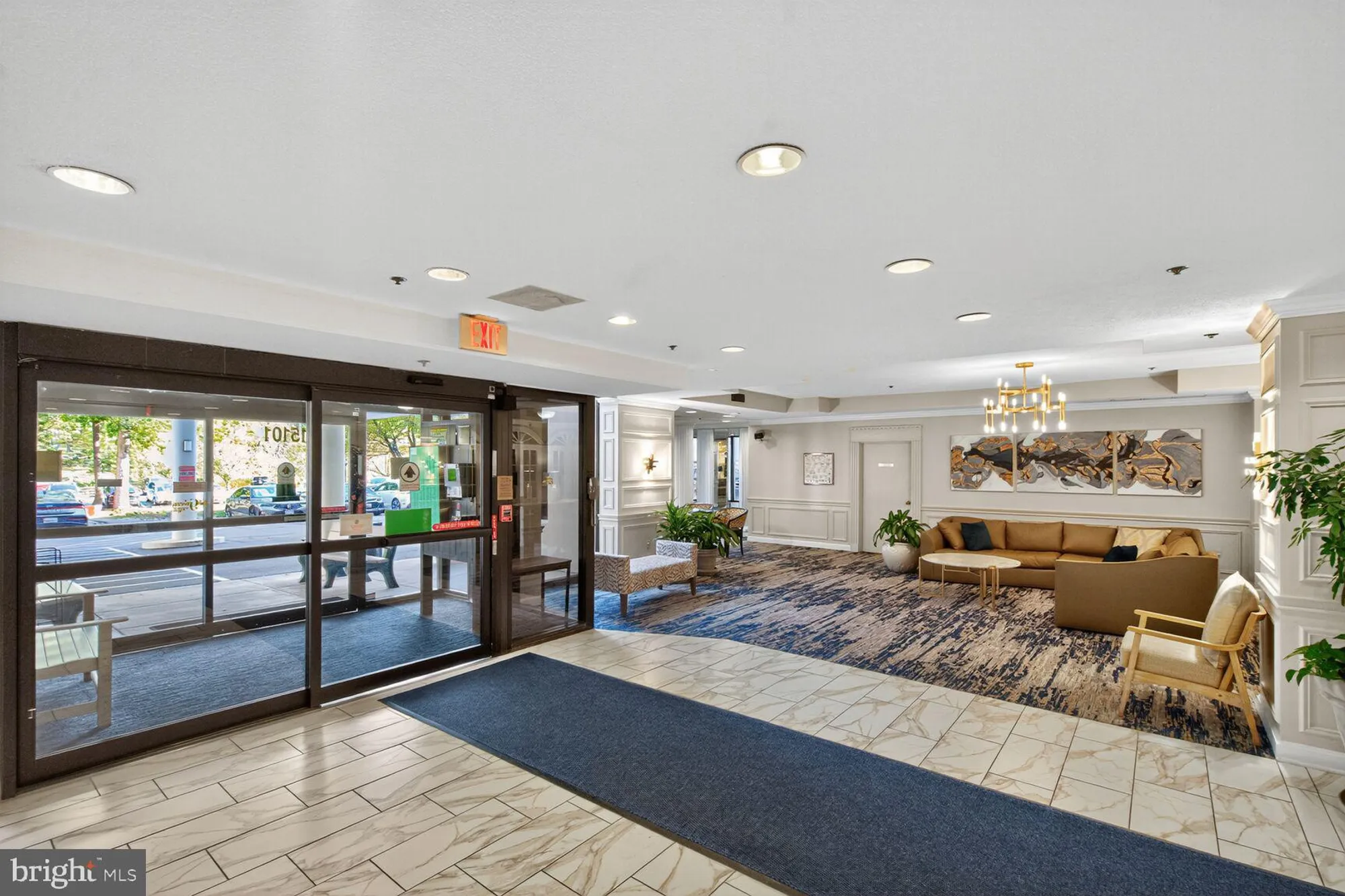 Property Slideshow image 19 of 29 | 15101 interlachen dr 1-123, Silver Spring, MD, 20906
