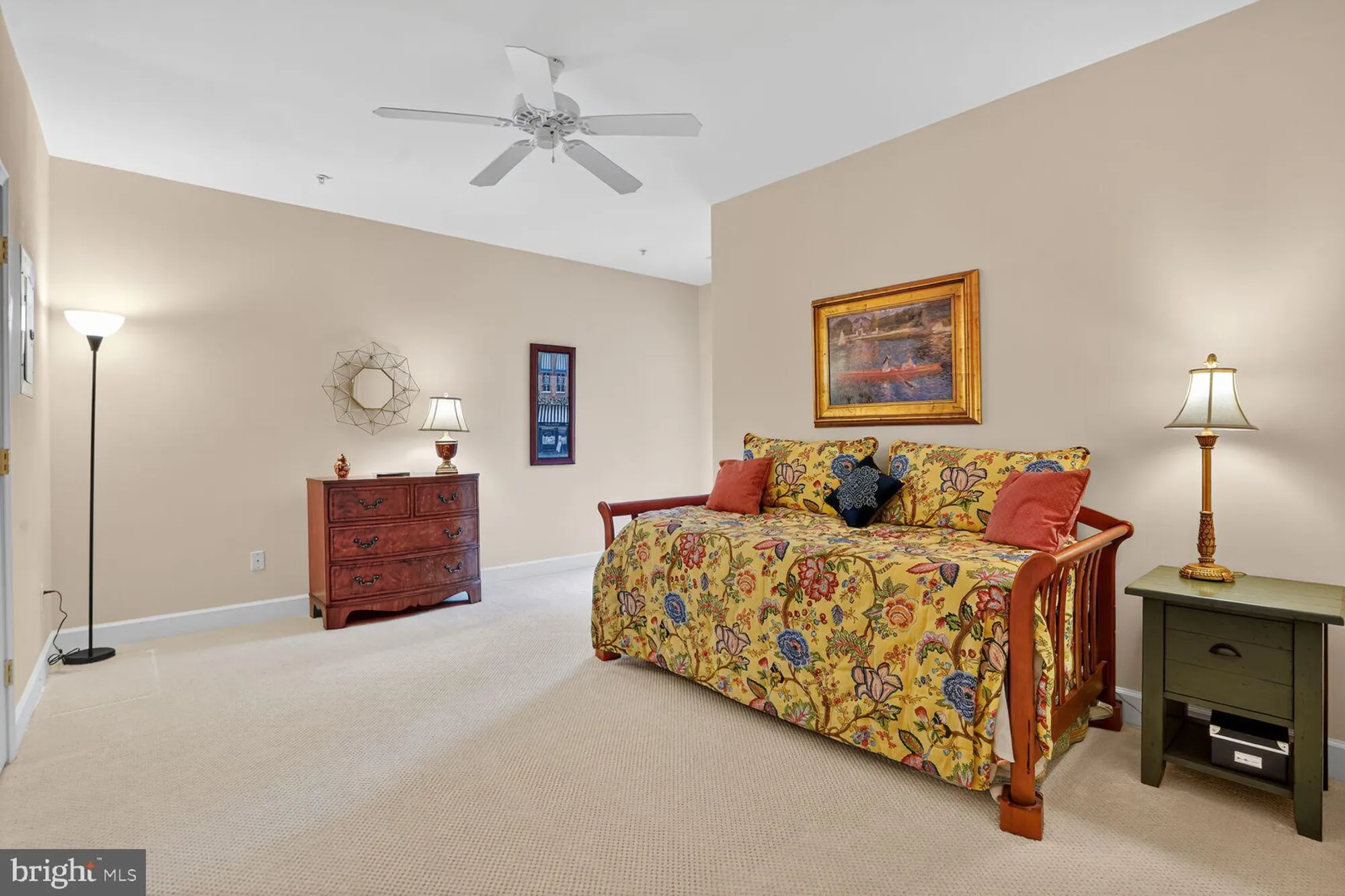 Property Slideshow image 25 of 40 | 7065 heritage hunt dr 203, Gainesville, VA, 20155