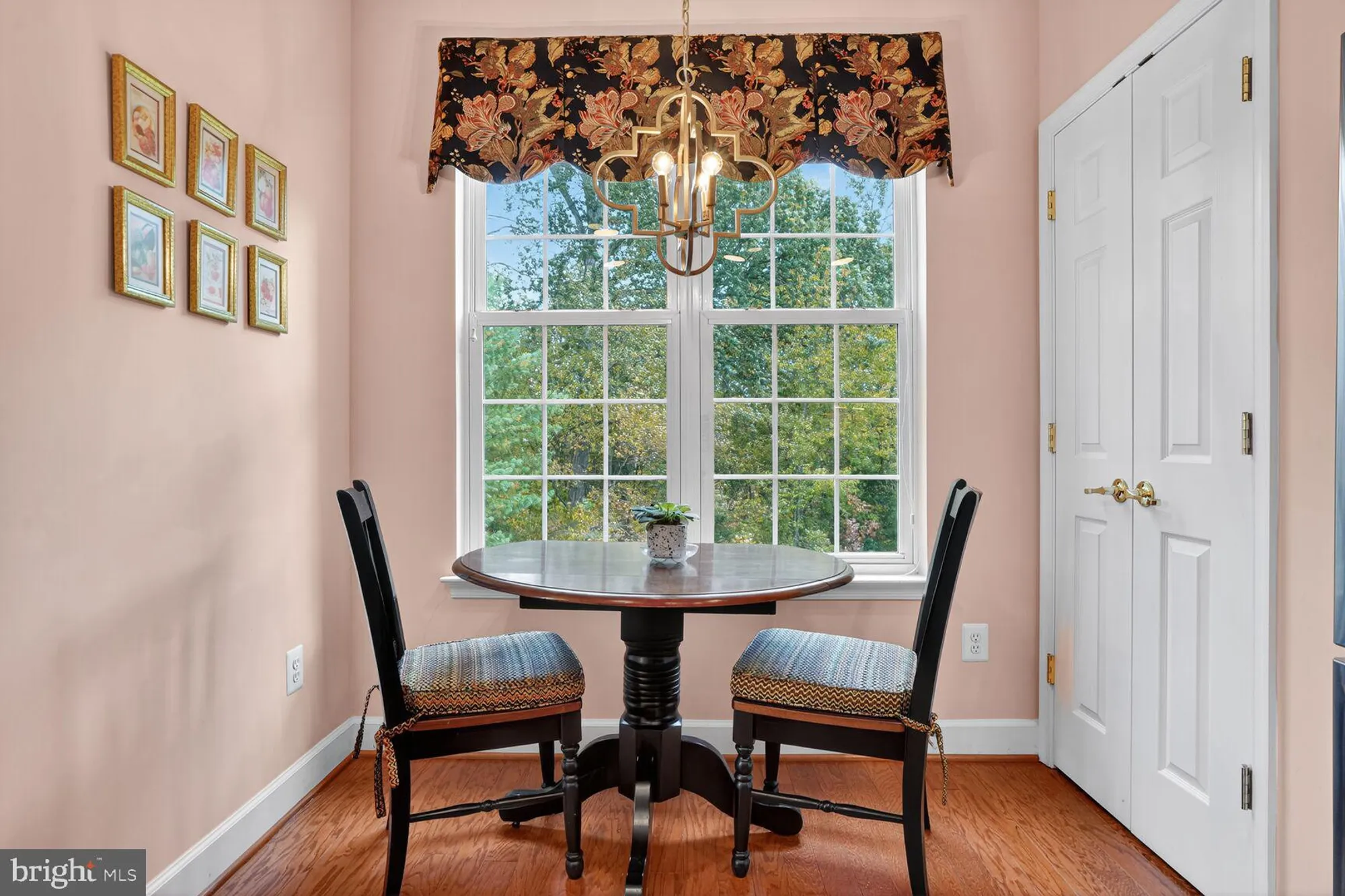 Property Slideshow image 18 of 40 | 7065 heritage hunt dr 203, Gainesville, VA, 20155