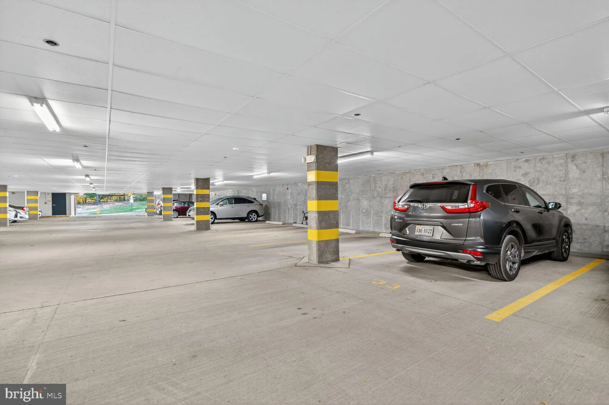 Property Slideshow image 32 of 40 | 7065 heritage hunt dr 203, Gainesville, VA, 20155