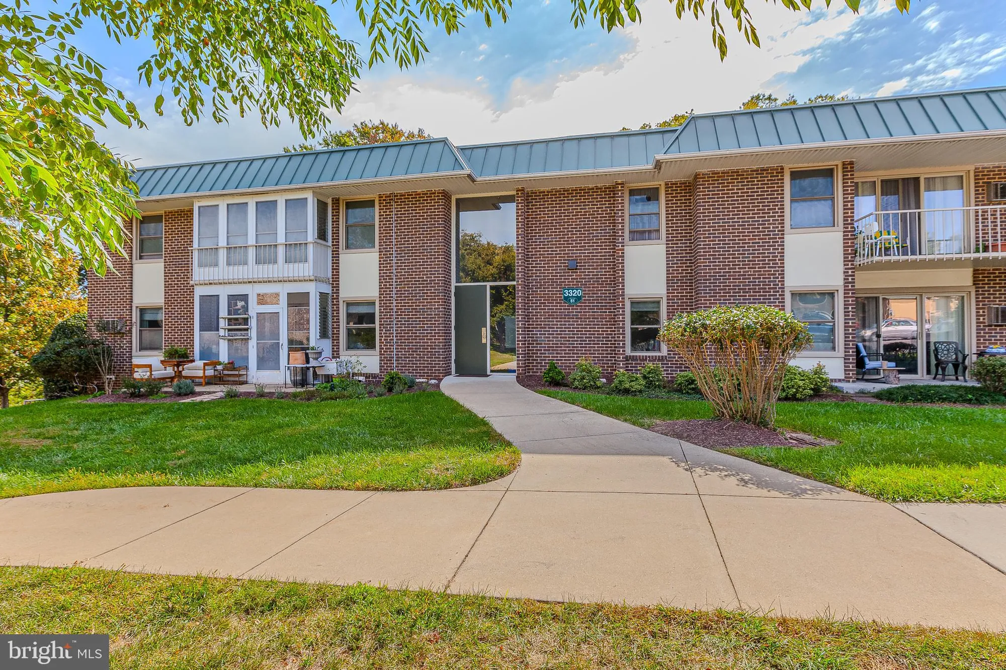 Property Slideshow image 2 of 22 | 3320 chiswick ct 61-2b, Silver Spring, MD, 20906