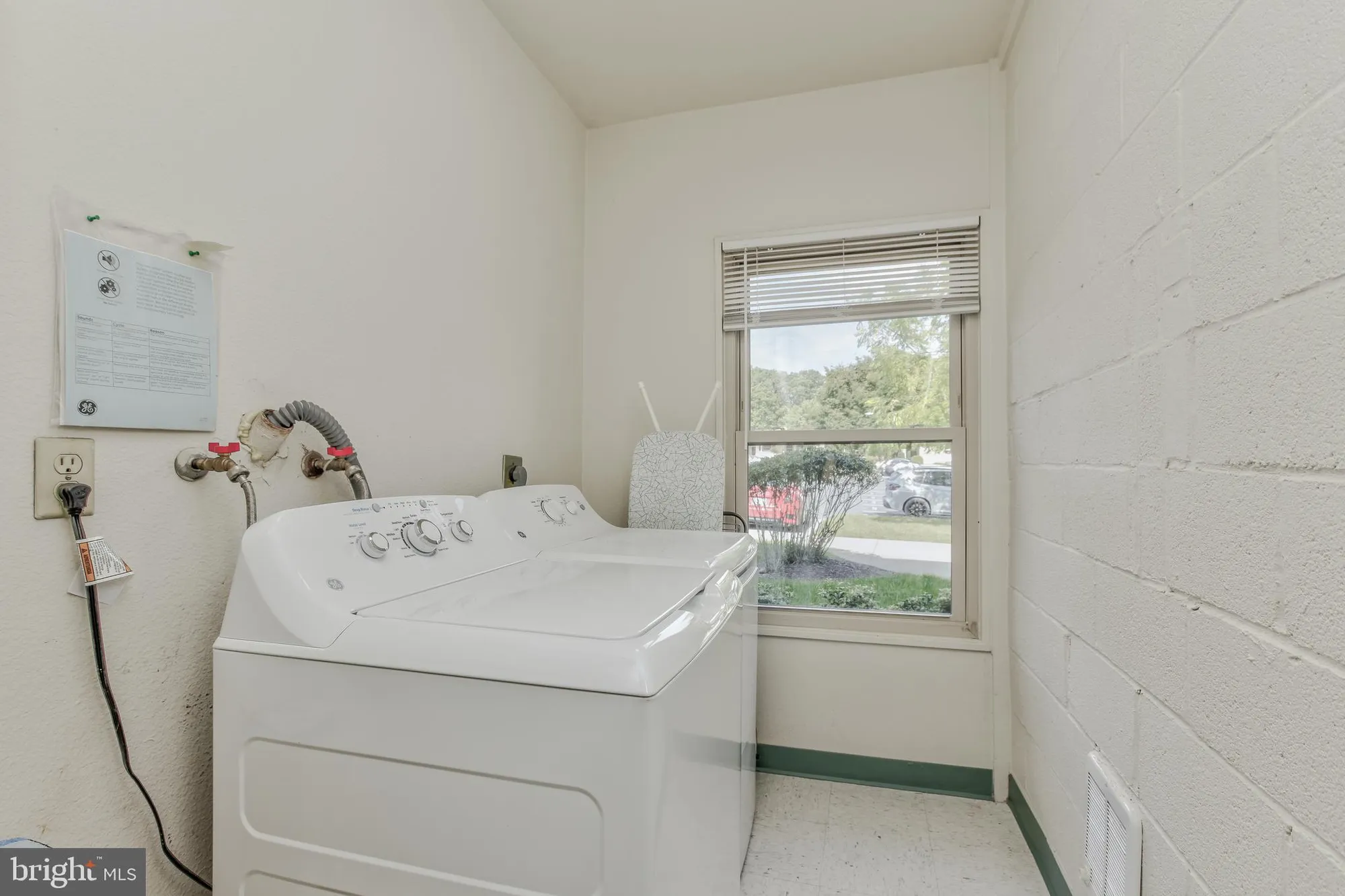Property Slideshow image 20 of 22 | 3320 chiswick ct 61-2b, Silver Spring, MD, 20906