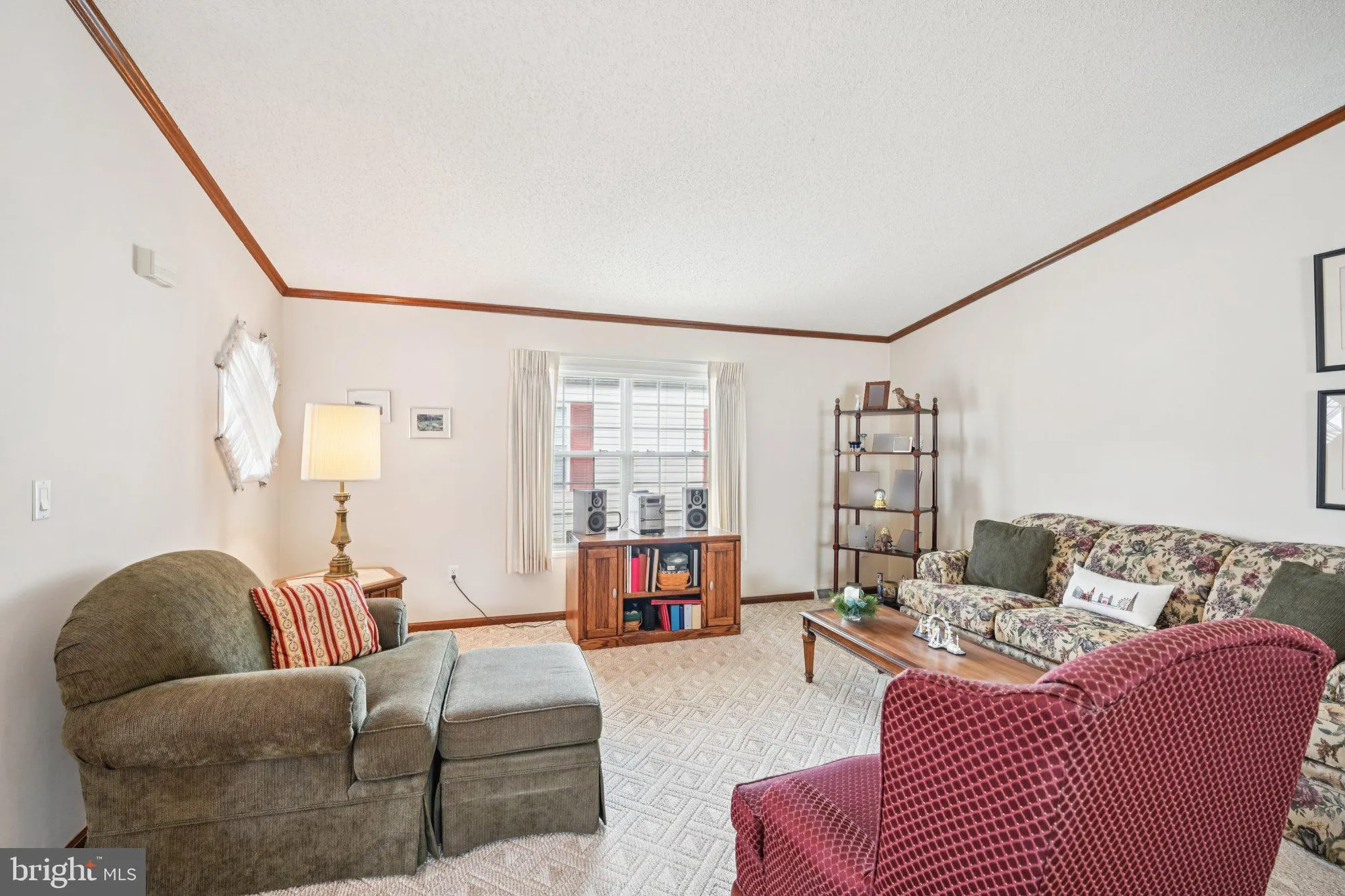 Property Slideshow image 10 of 64 | 1099 jfk dr, North Wales, PA, 19454