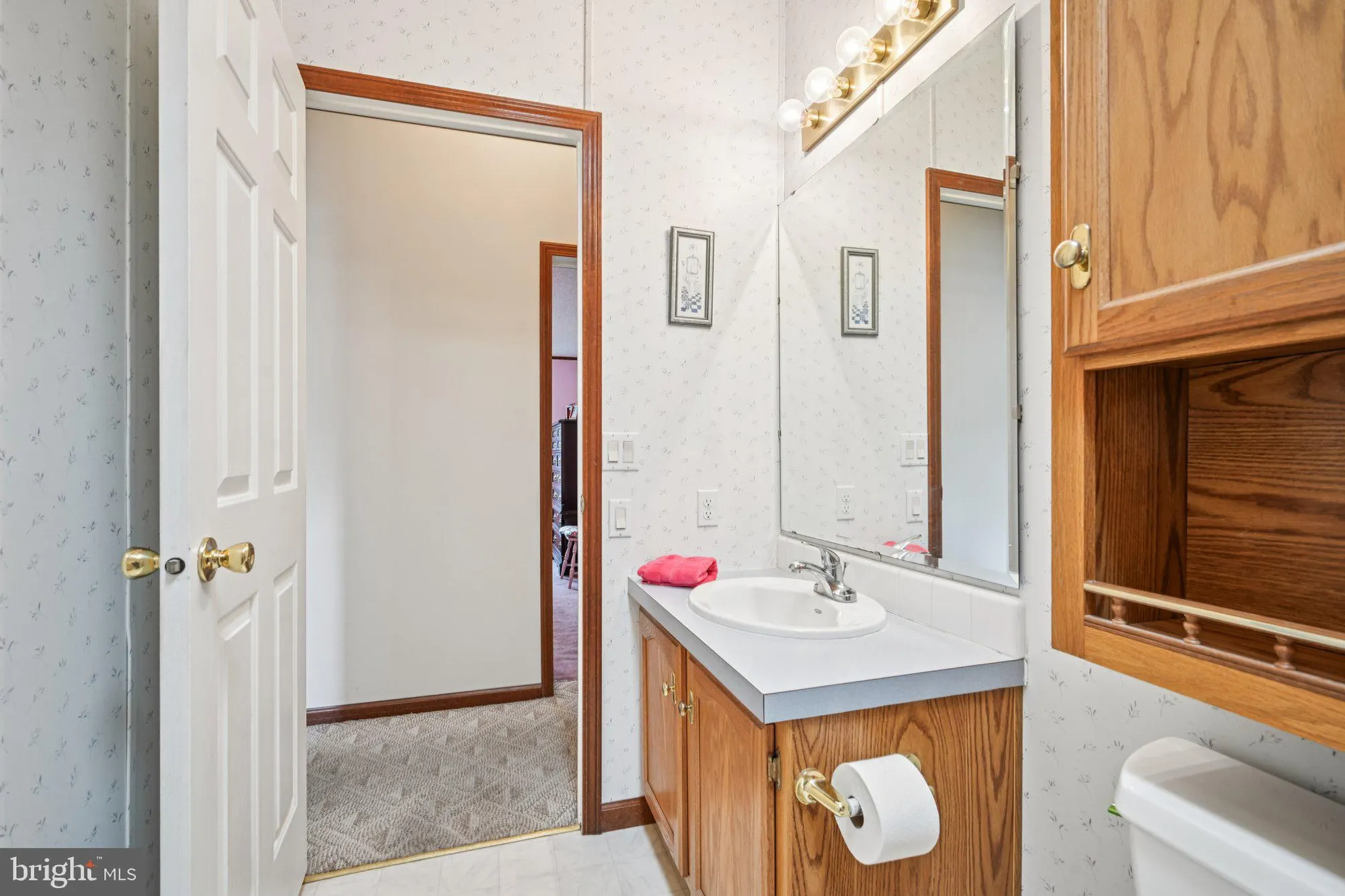 Property Slideshow image 36 of 64 | 1099 jfk dr, North Wales, PA, 19454