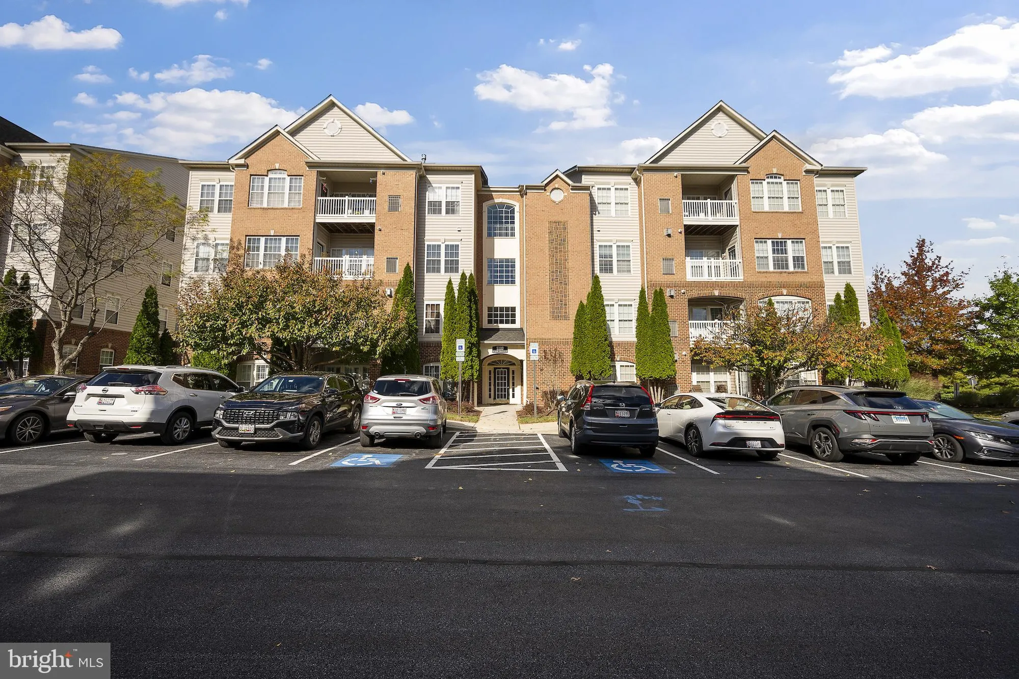 Property Slideshow image 1 of 34 | 8100 hickory high ct h, Ellicott City, MD, 21043
