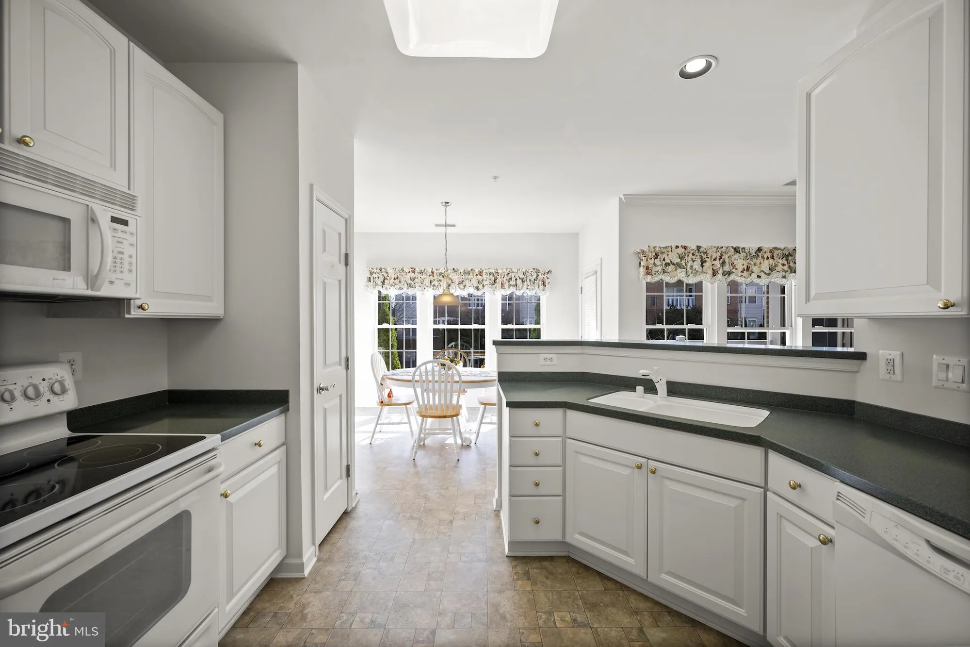 Property Slideshow image 4 of 34 | 8100 hickory high ct h, Ellicott City, MD, 21043