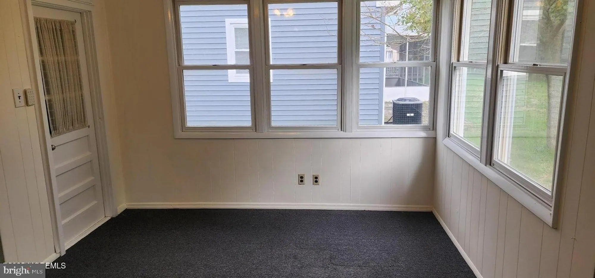 Property Slideshow image 8 of 15 | 77 brakenbury dr, Toms River, NJ, 08757