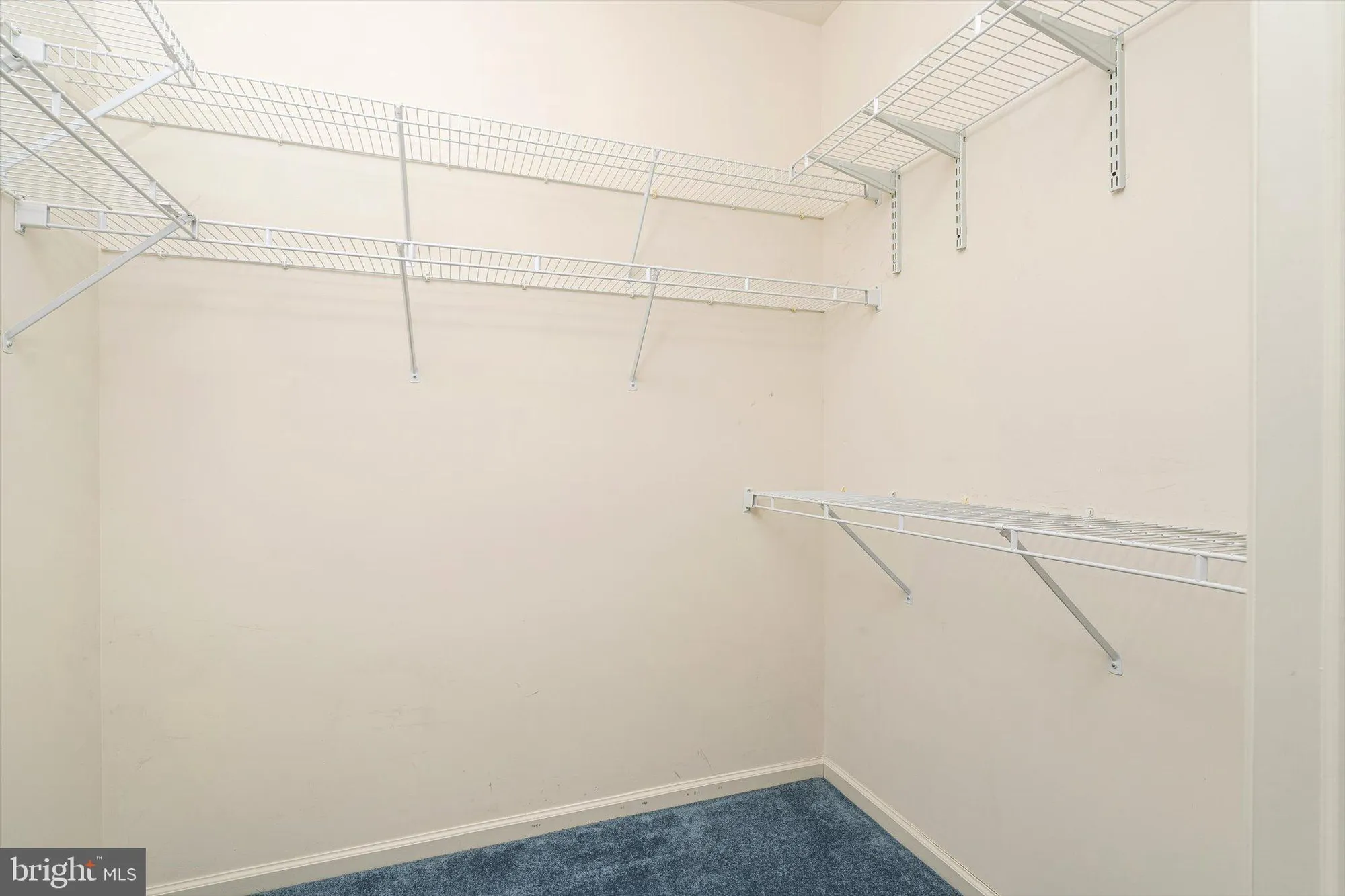 Property Slideshow image 26 of 30 | 11 covered bridge cir, Columbus, NJ, 08022