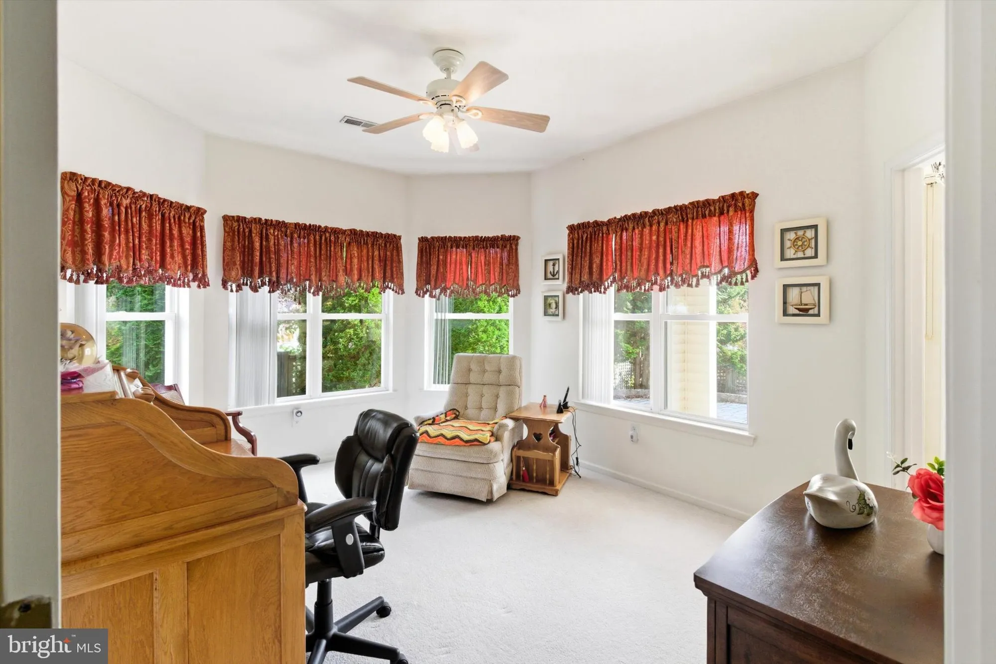Property Slideshow image 12 of 36 | 53 lookout dr, Manahawkin, NJ, 08050