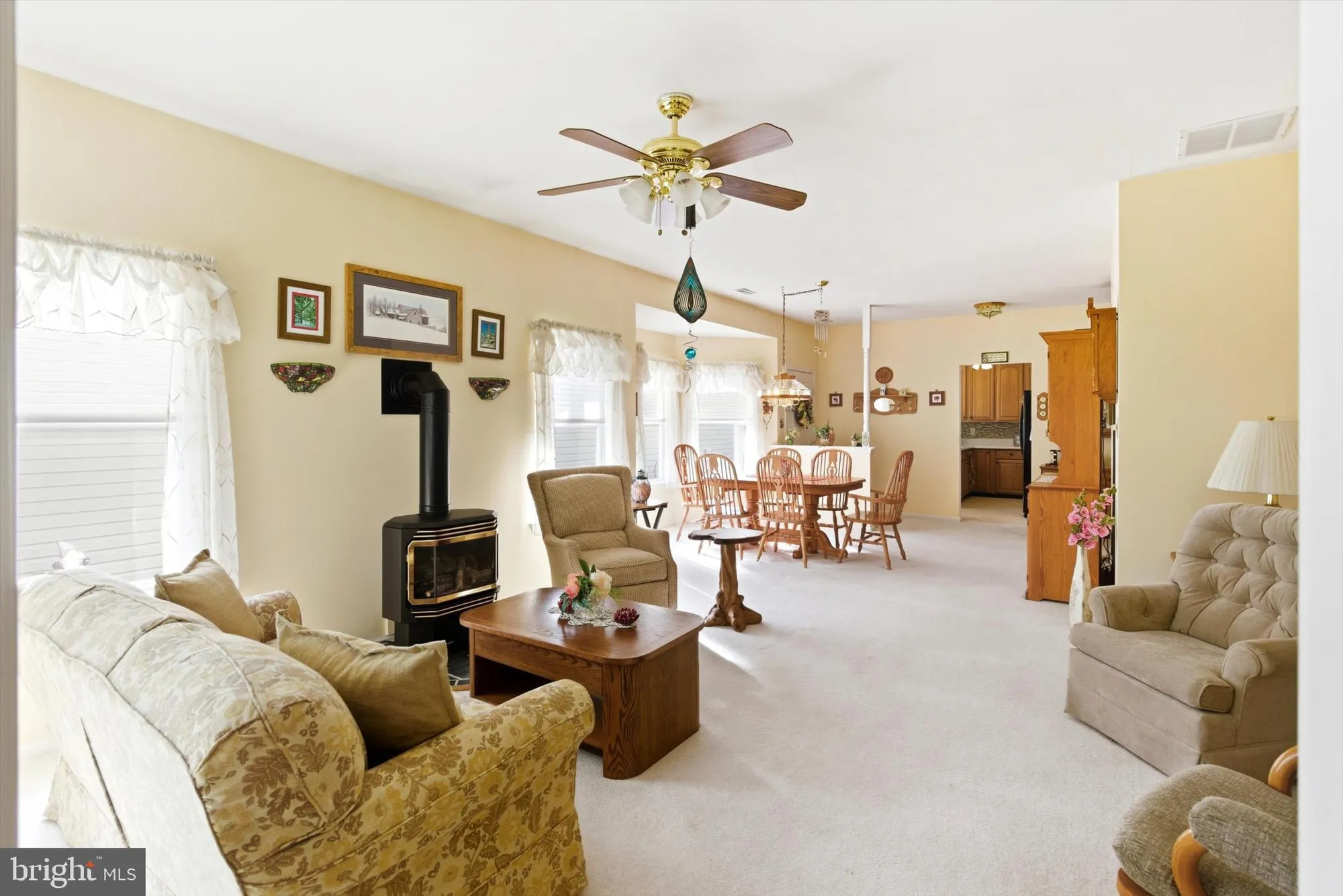 Property Slideshow image 8 of 36 | 53 lookout dr, Manahawkin, NJ, 08050