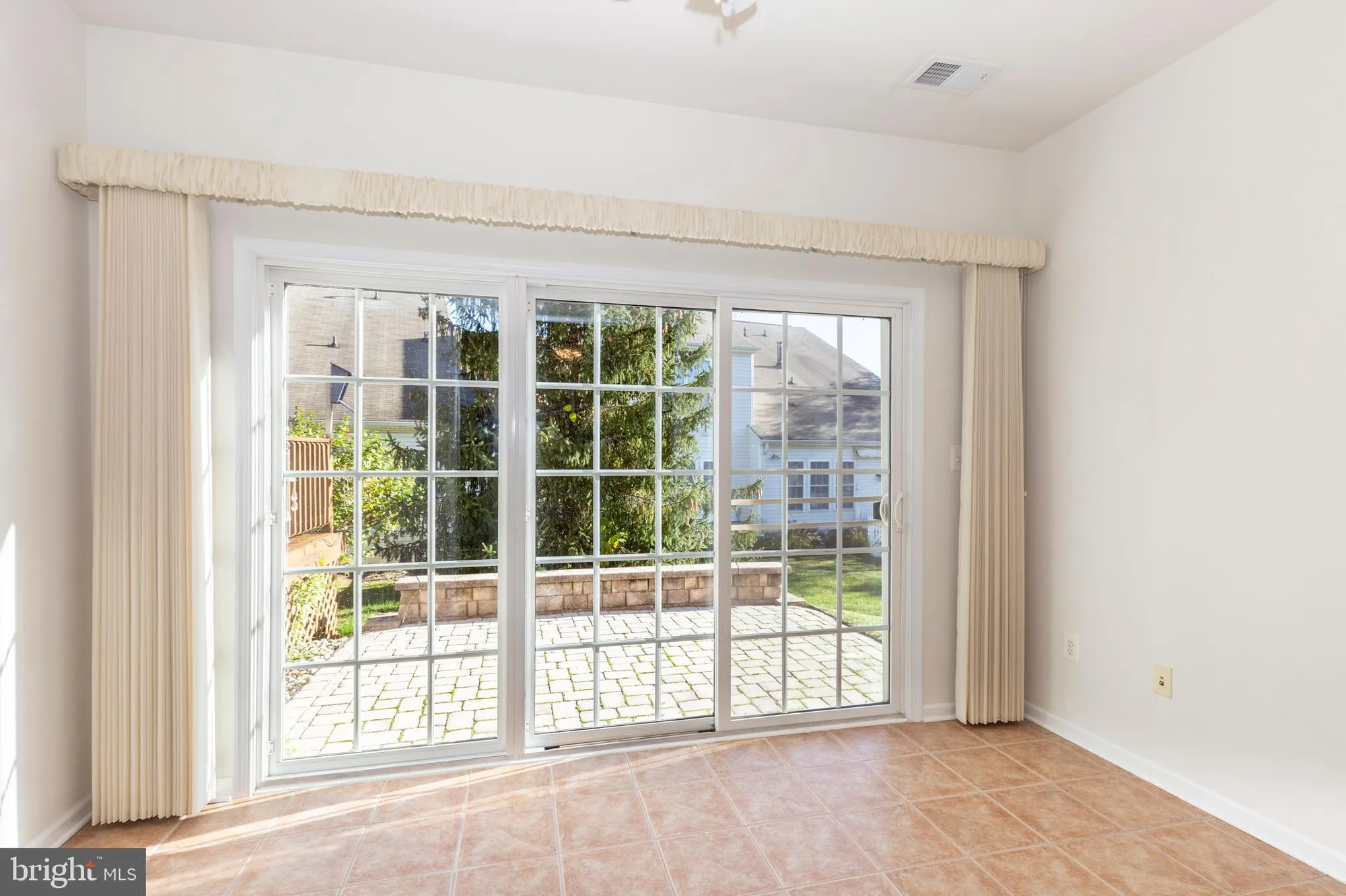 Property Slideshow image 23 of 38 | 172 saddletop dr # 364, Taneytown, MD, 21787