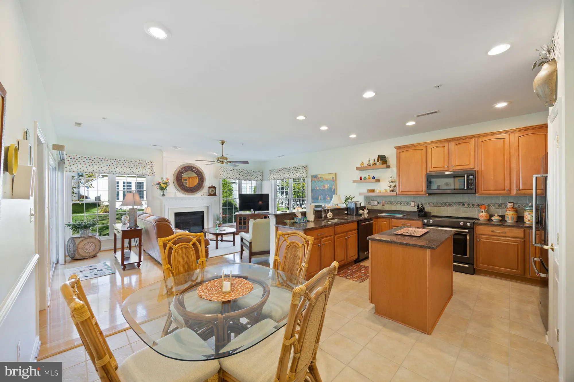 Property Slideshow image 13 of 32 | 814 horseshoe ln, Taneytown, MD, 21787