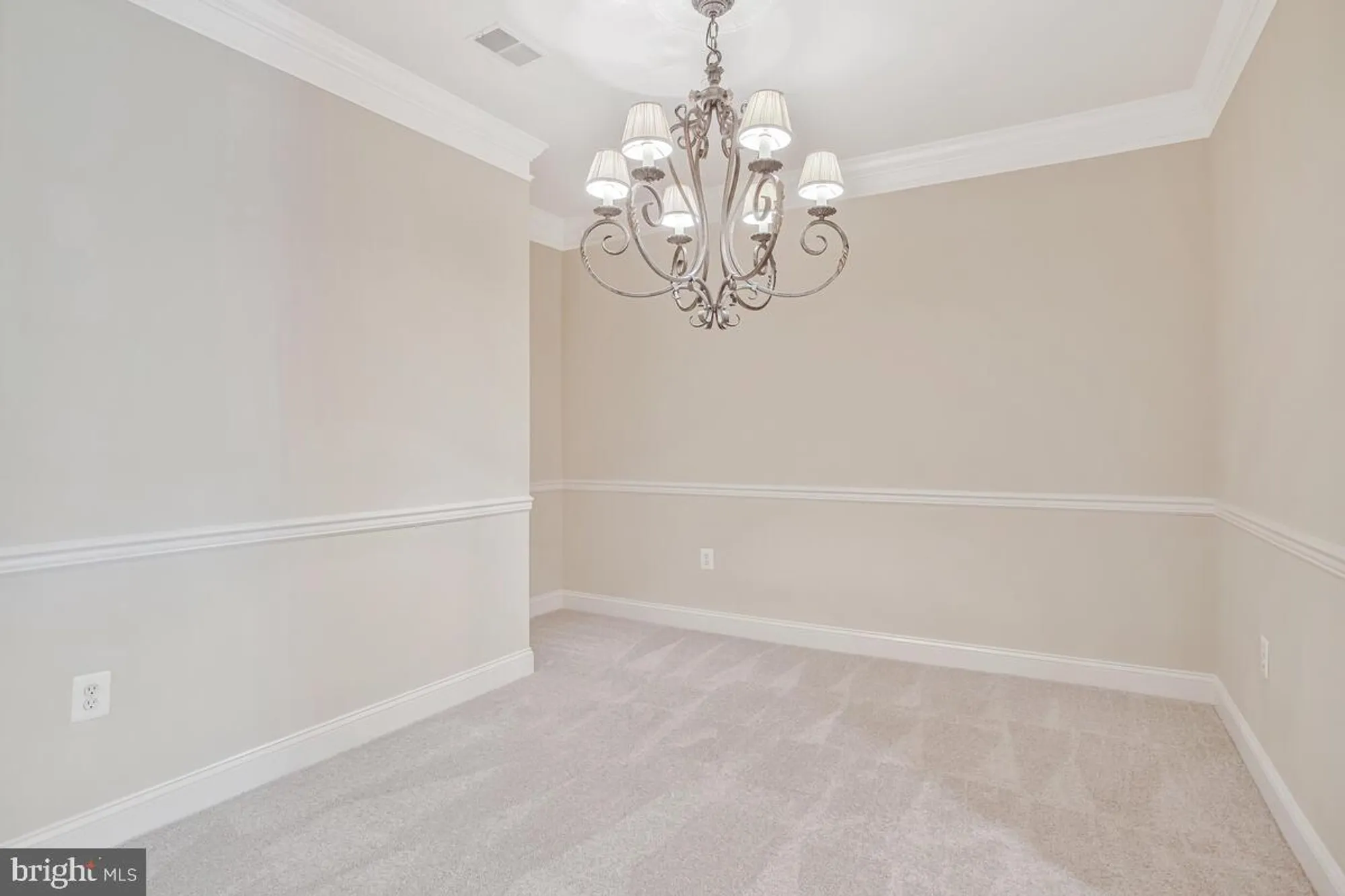 Property Slideshow image 12 of 49 | 2550 kensington gdns 205, Ellicott City, MD, 21043