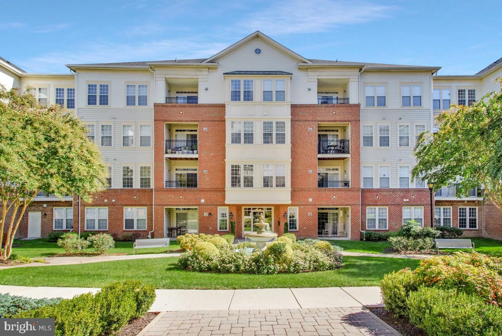 Property Slideshow image 1 of 49 | 2550 kensington gdns 205, Ellicott City, MD, 21043