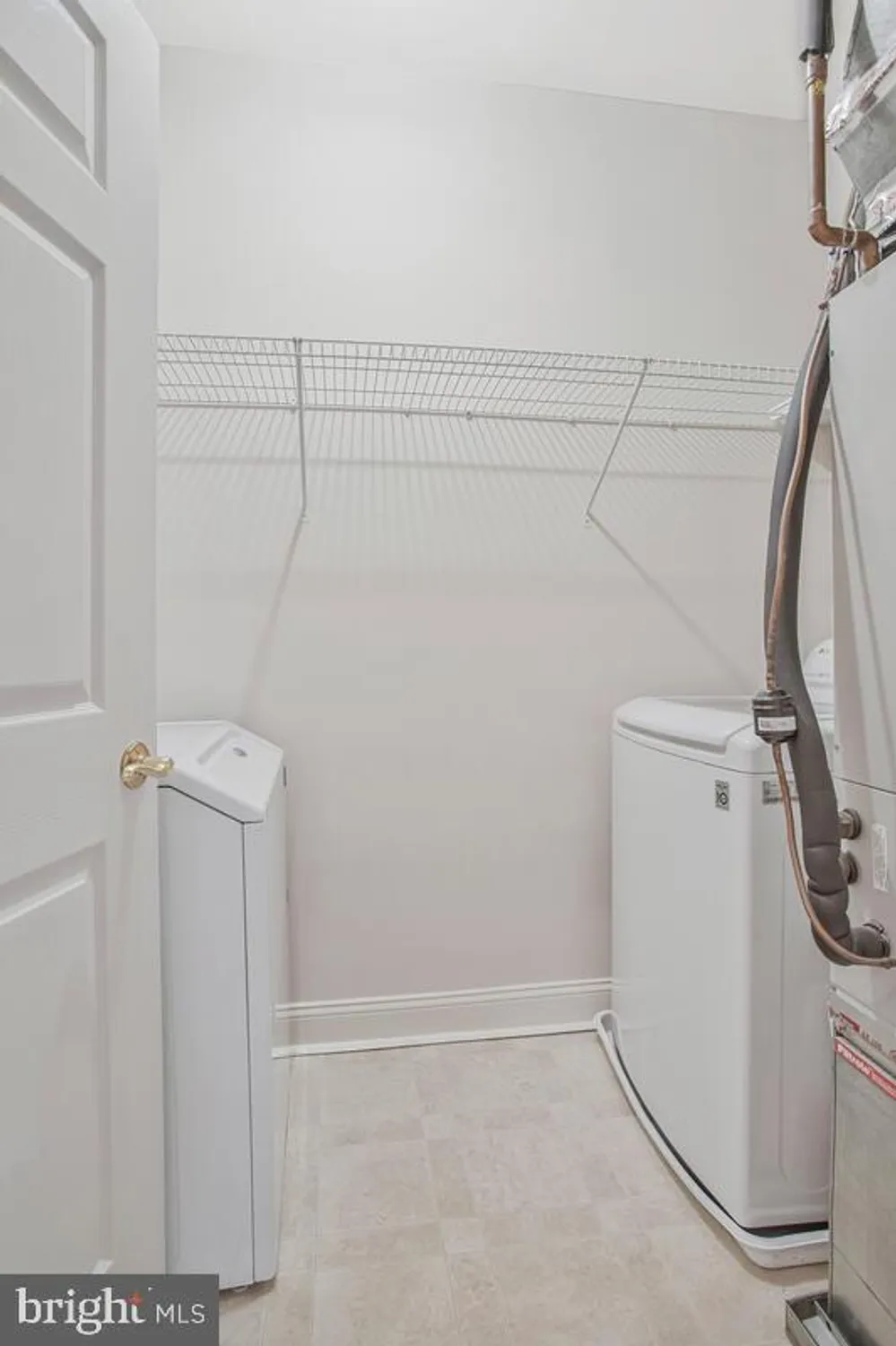 Property Slideshow image 34 of 49 | 2550 kensington gdns 205, Ellicott City, MD, 21043