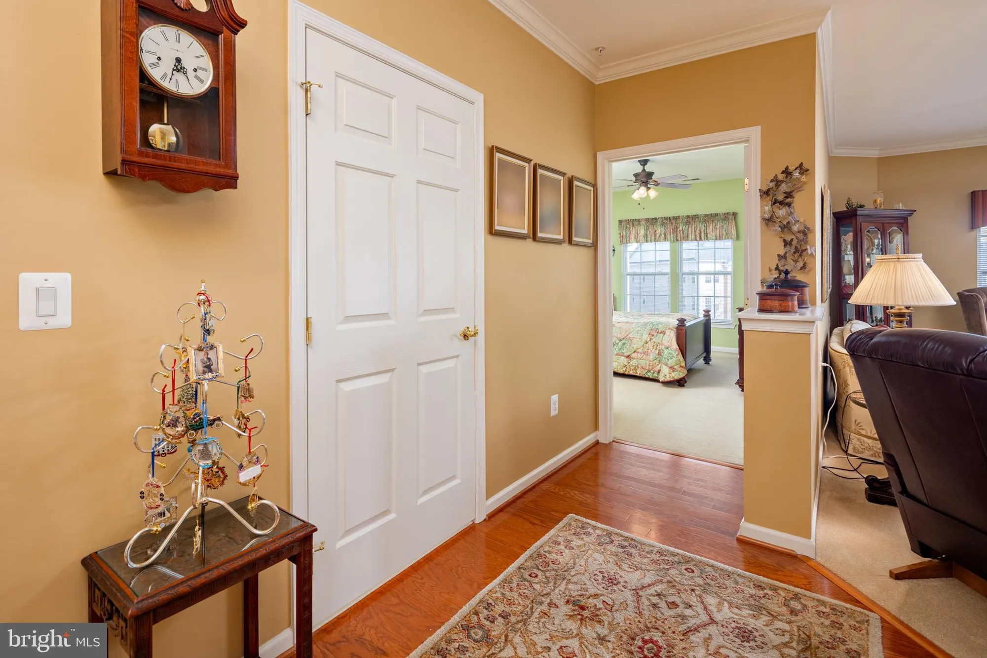 Property Slideshow image 4 of 32 | 8115 yellow pine dr l, Ellicott City, MD, 21043