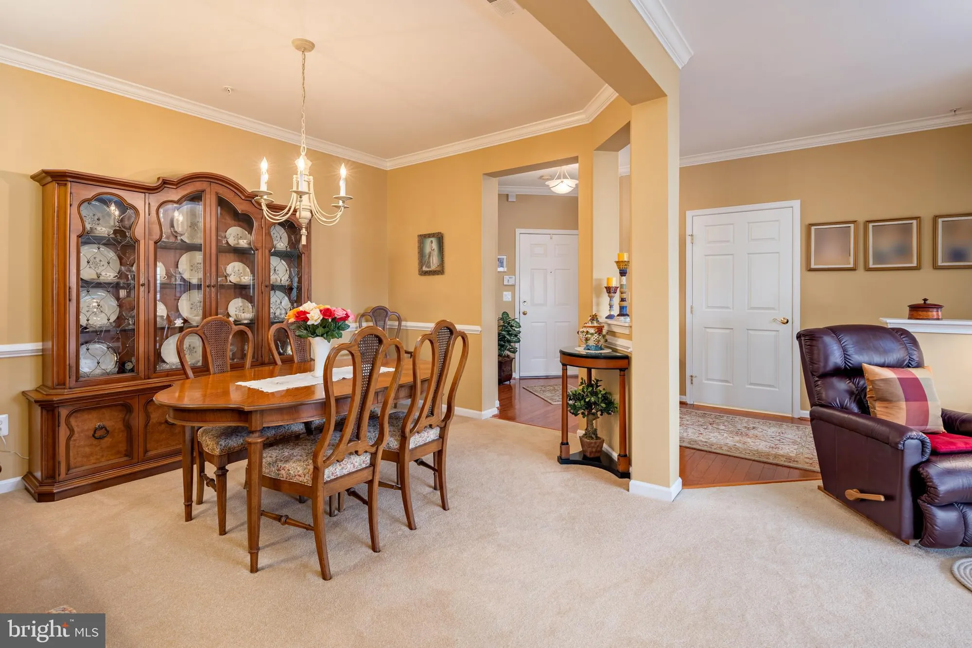 Property Slideshow image 9 of 32 | 8115 yellow pine dr l, Ellicott City, MD, 21043