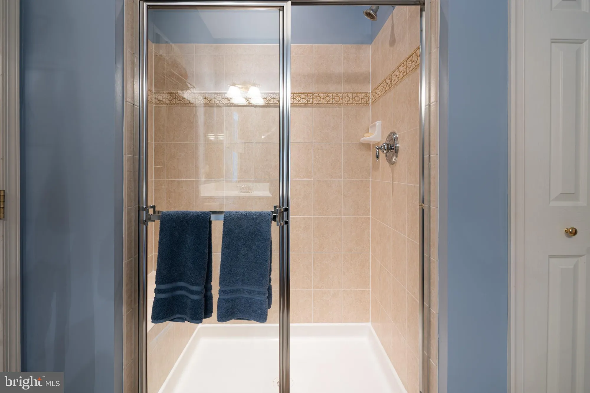 Property Slideshow image 24 of 32 | 8115 yellow pine dr l, Ellicott City, MD, 21043