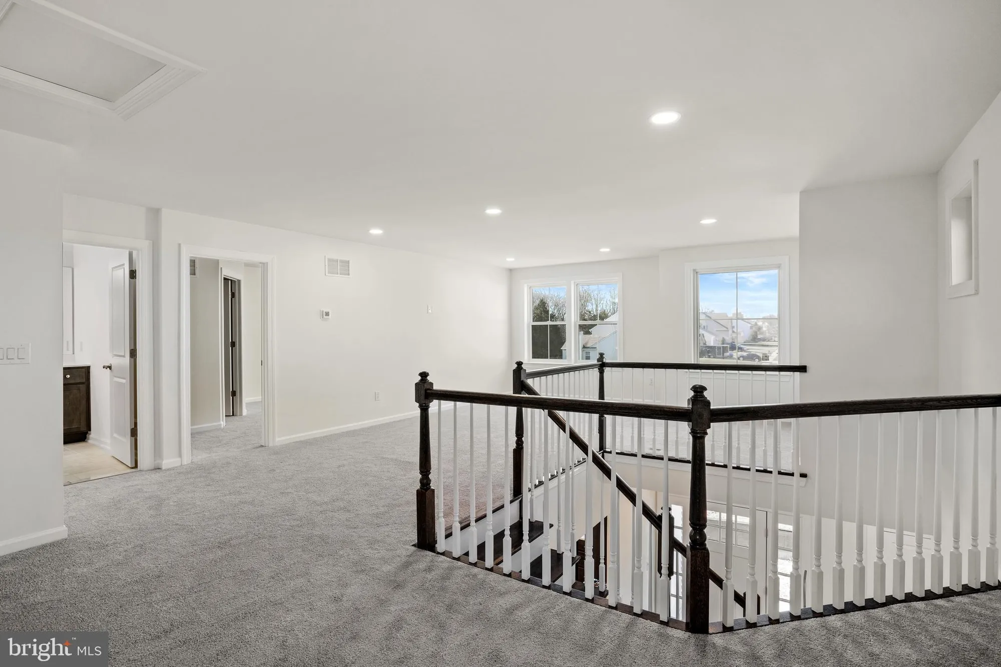 Property Slideshow image 22 of 43 | 33 kay chiarello way, Hamilton, NJ, 08690