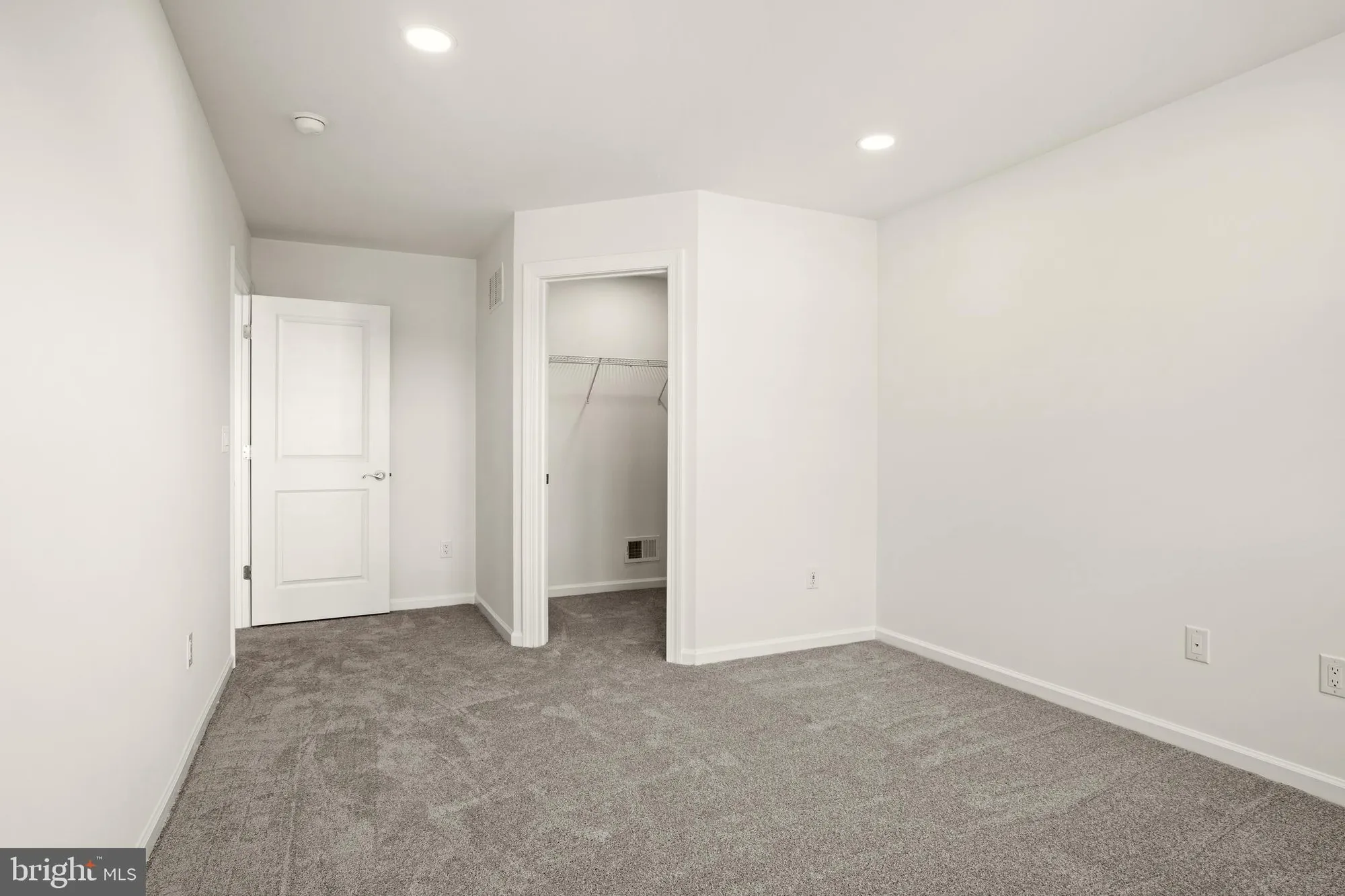 Property Slideshow image 26 of 43 | 33 kay chiarello way, Hamilton, NJ, 08690