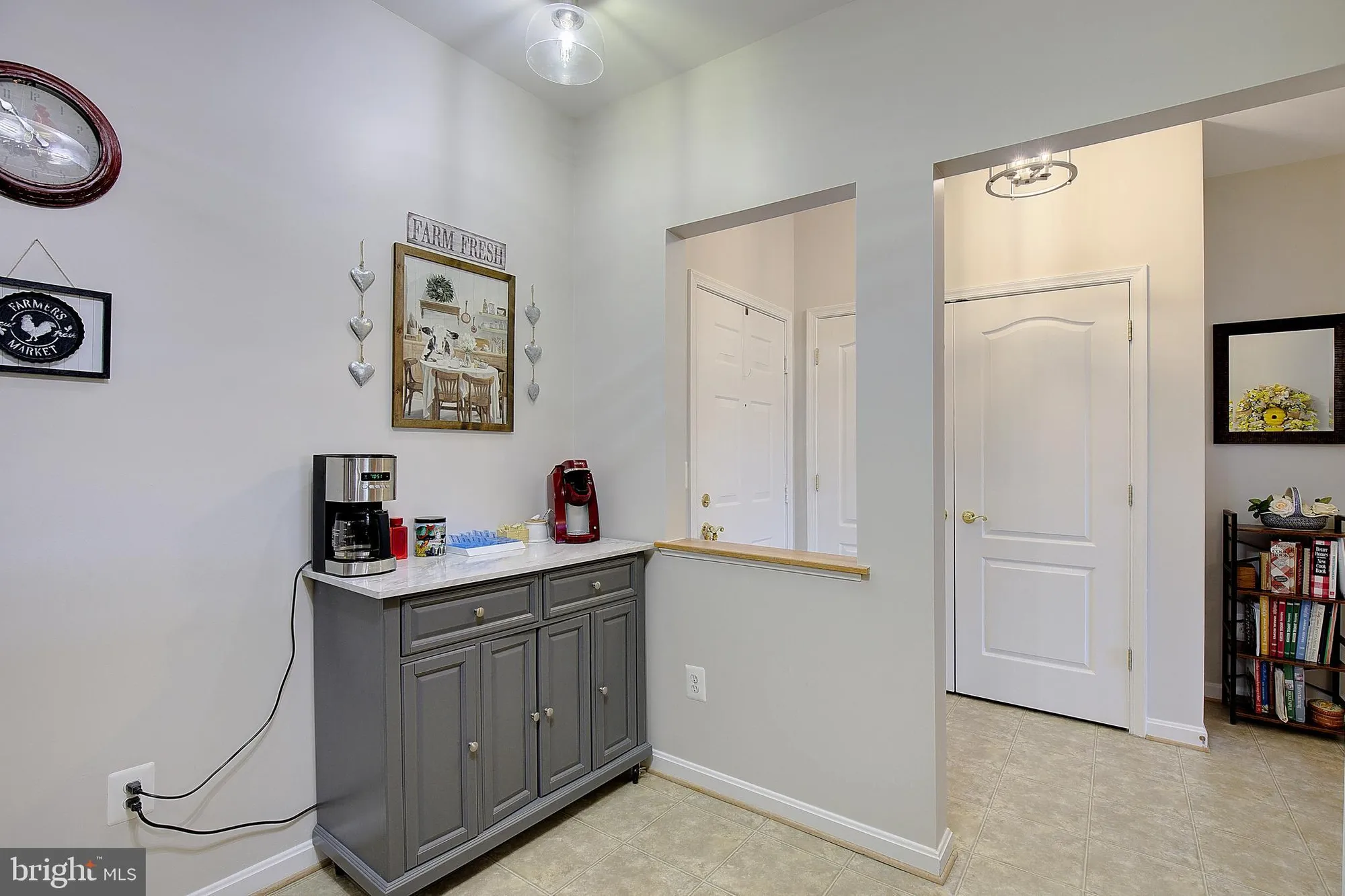 Property Slideshow image 17 of 30 | 8610 fluttering leaf trl 208, Odenton, MD, 21113