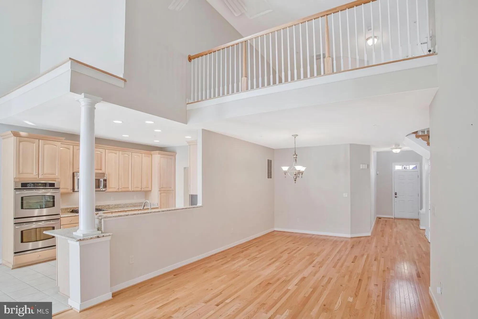 Property Slideshow image 8 of 75 | 8656 vast rose dr 23, Columbia, MD, 21045