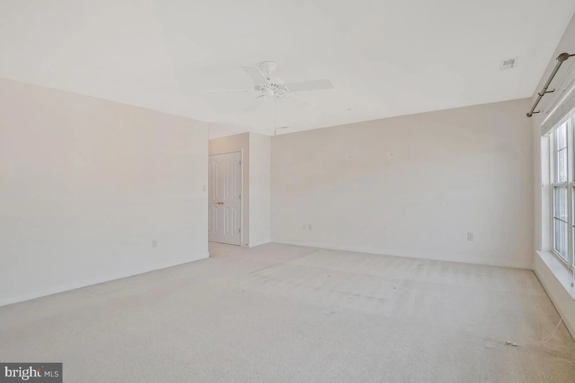 Property Slideshow image 36 of 75 | 8656 vast rose dr 23, Columbia, MD, 21045