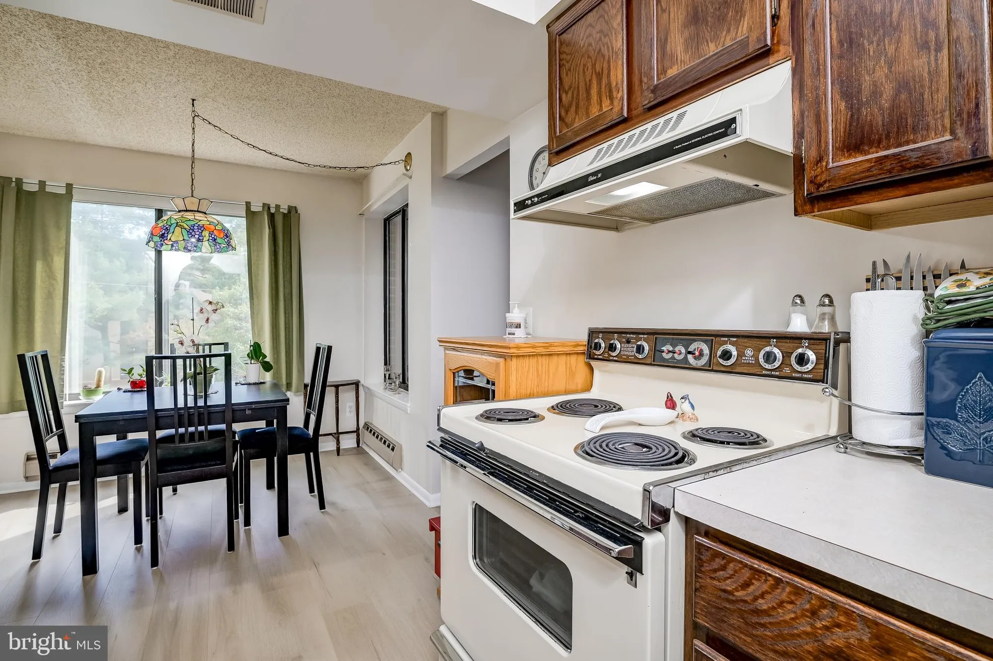 Property Slideshow image 18 of 42 | 15211 elkridge way 94-2f, Silver Spring, MD, 20906