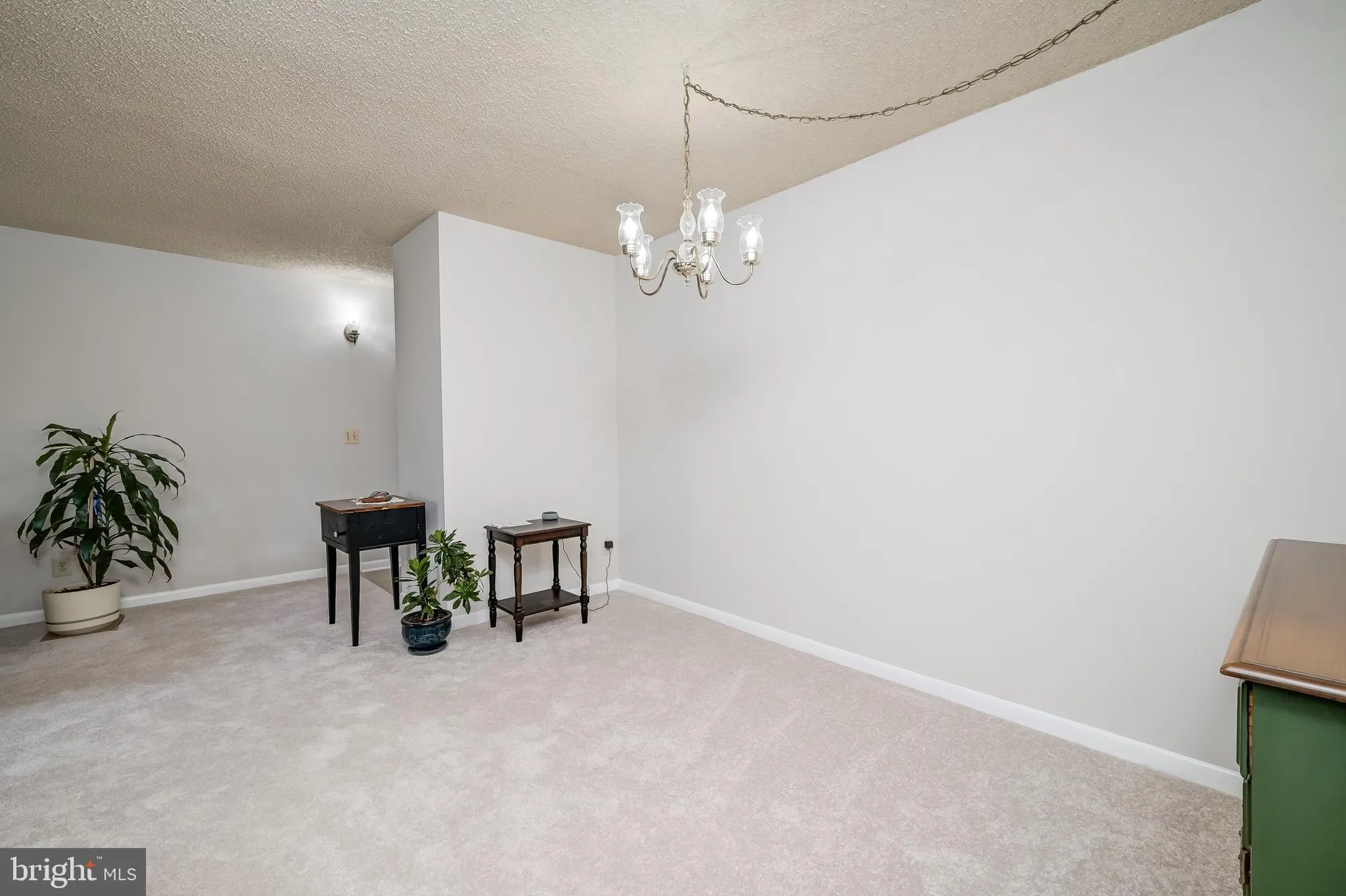 Property Slideshow image 21 of 42 | 15211 elkridge way 94-2f, Silver Spring, MD, 20906
