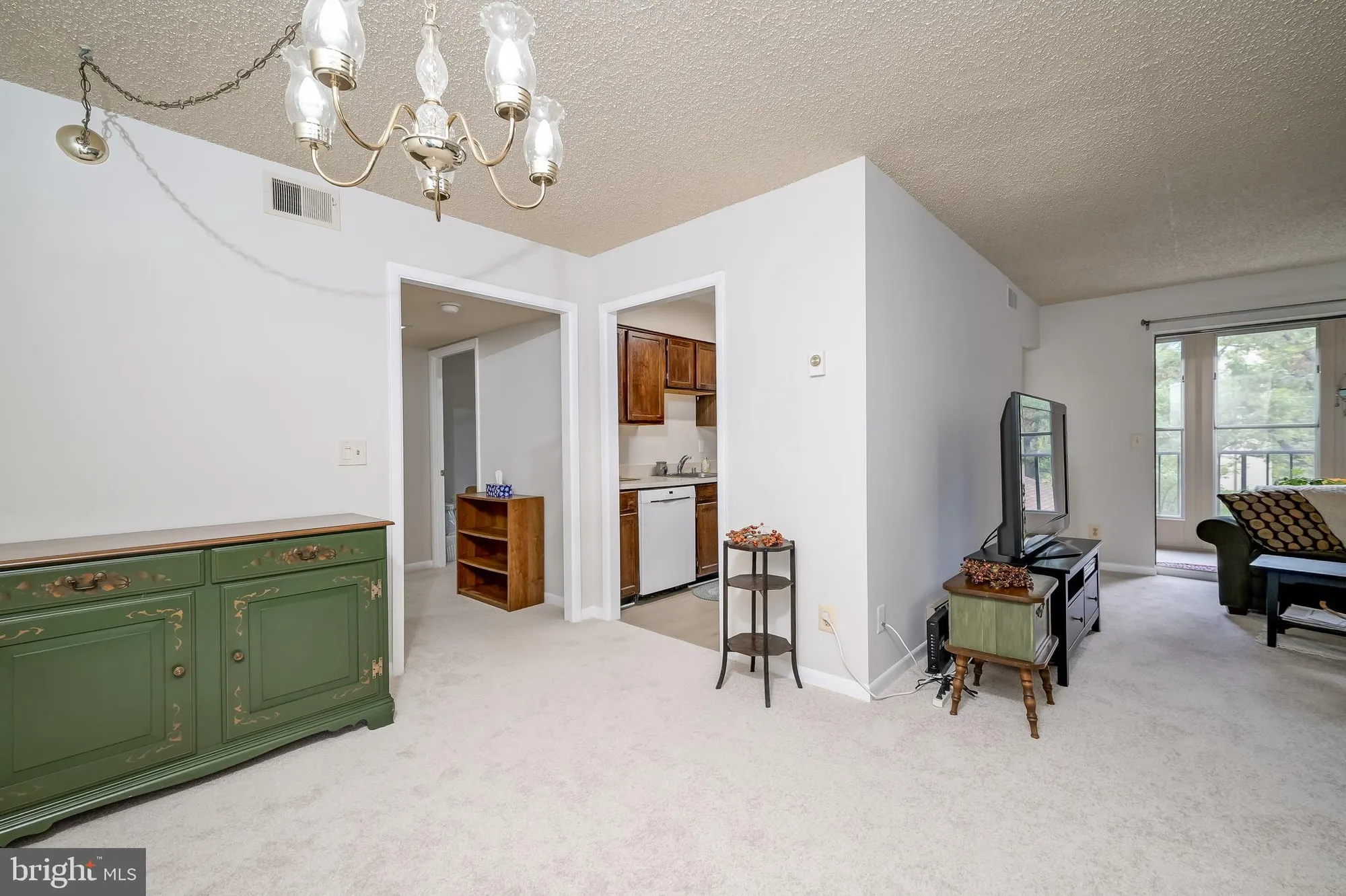 Property Slideshow image 23 of 42 | 15211 elkridge way 94-2f, Silver Spring, MD, 20906