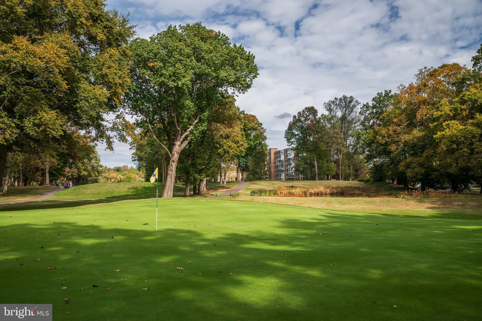 Property Slideshow image 38 of 42 | 15211 elkridge way 94-2f, Silver Spring, MD, 20906