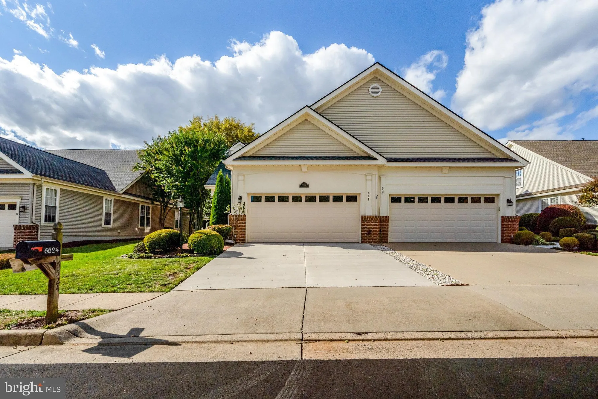 Property Slideshow image 23 of 55 | 6524 box elder loop, Gainesville, VA, 20155