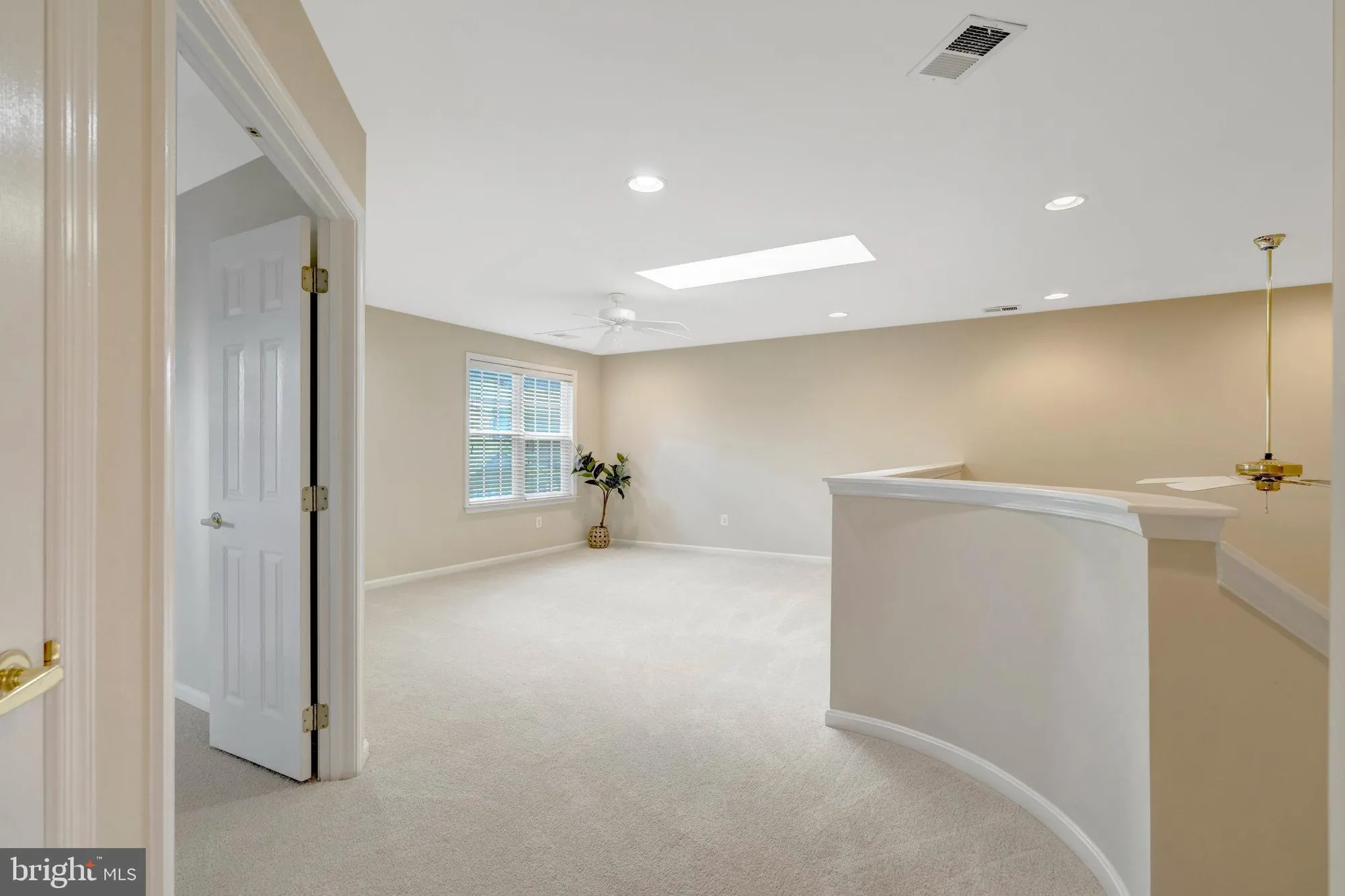 Property Slideshow image 36 of 55 | 6524 box elder loop, Gainesville, VA, 20155