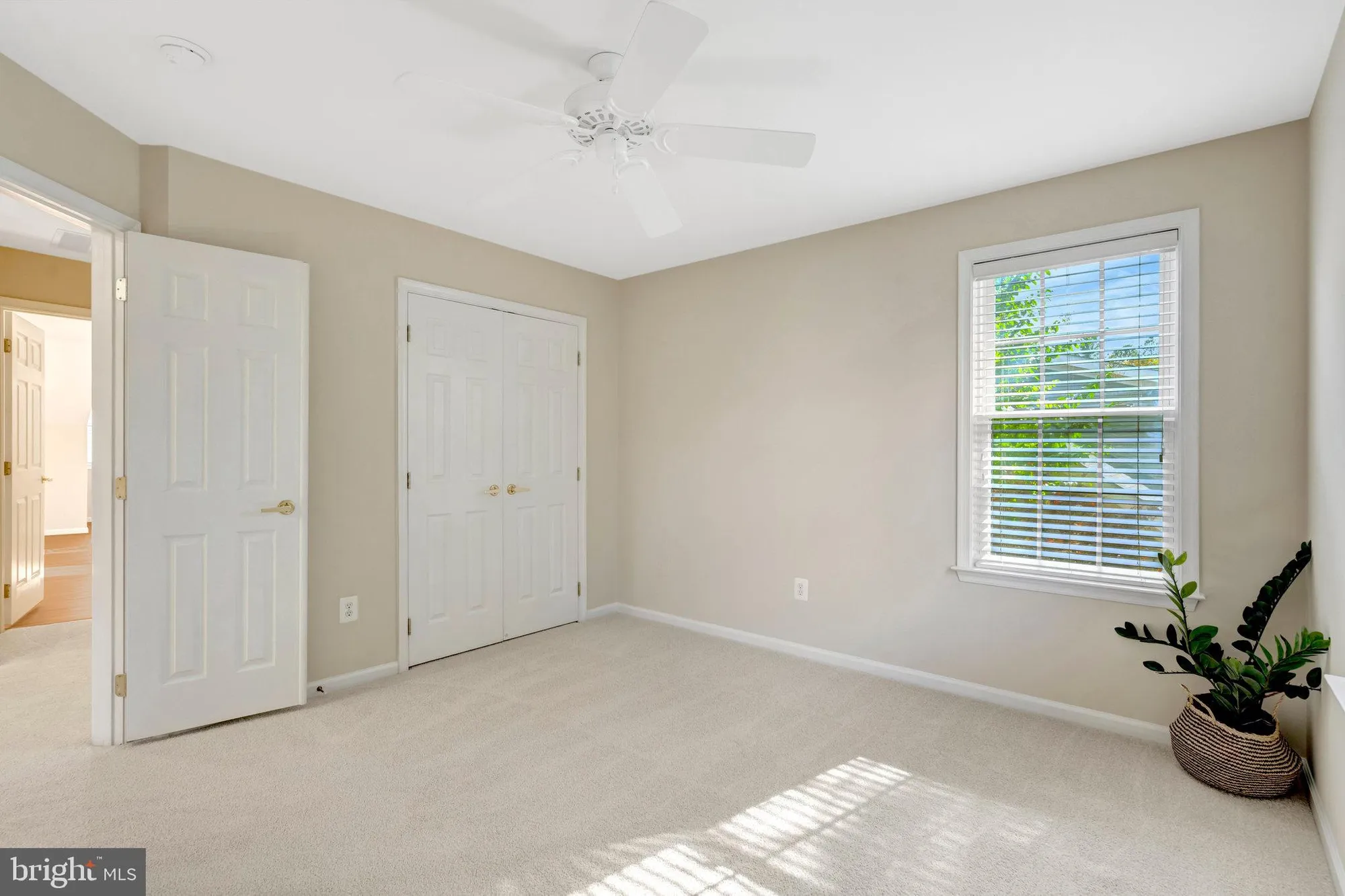Property Slideshow image 44 of 55 | 6524 box elder loop, Gainesville, VA, 20155