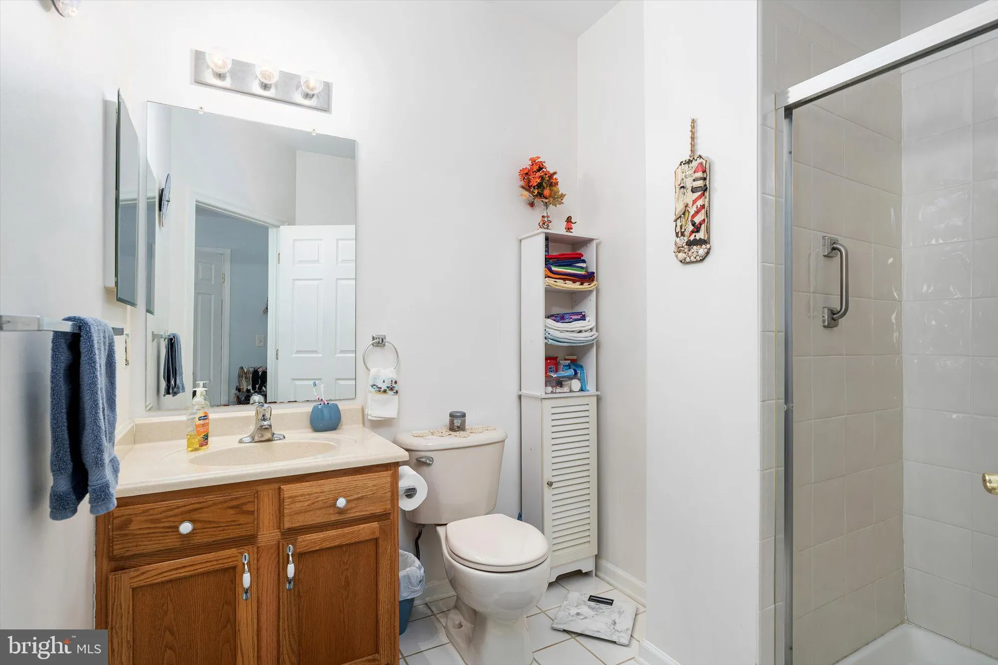 Property Slideshow image 20 of 25 | 229 meadowlark dr, Hamilton, NJ, 08690