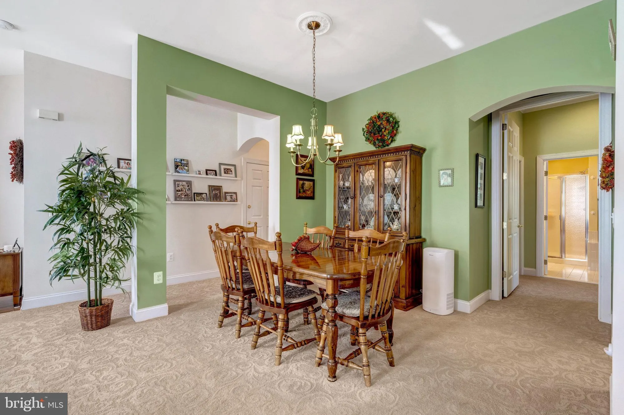 Property Slideshow image 9 of 43 | 5226 canyon creek way, Haymarket, VA, 20169