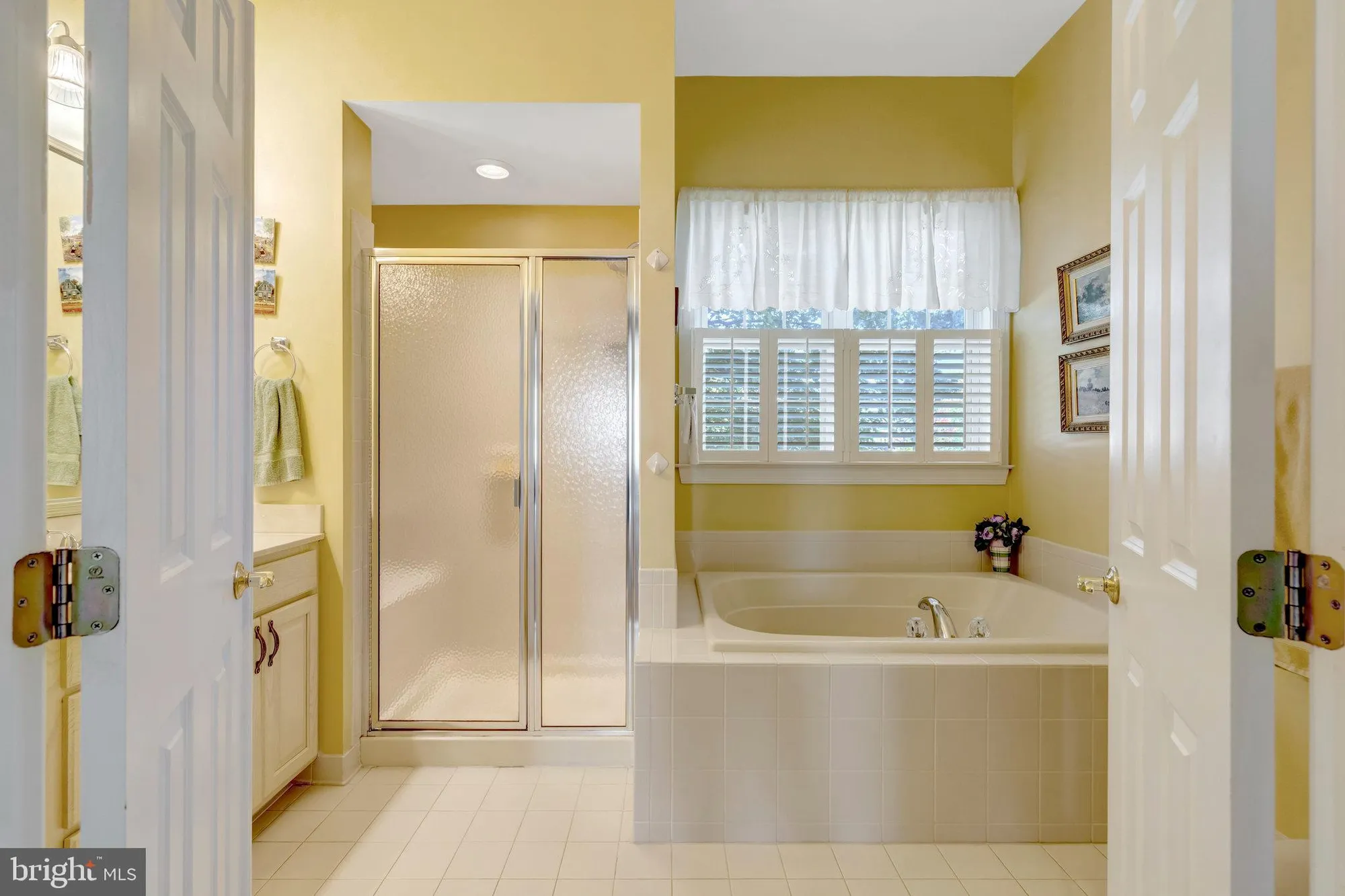 Property Slideshow image 16 of 43 | 5226 canyon creek way, Haymarket, VA, 20169