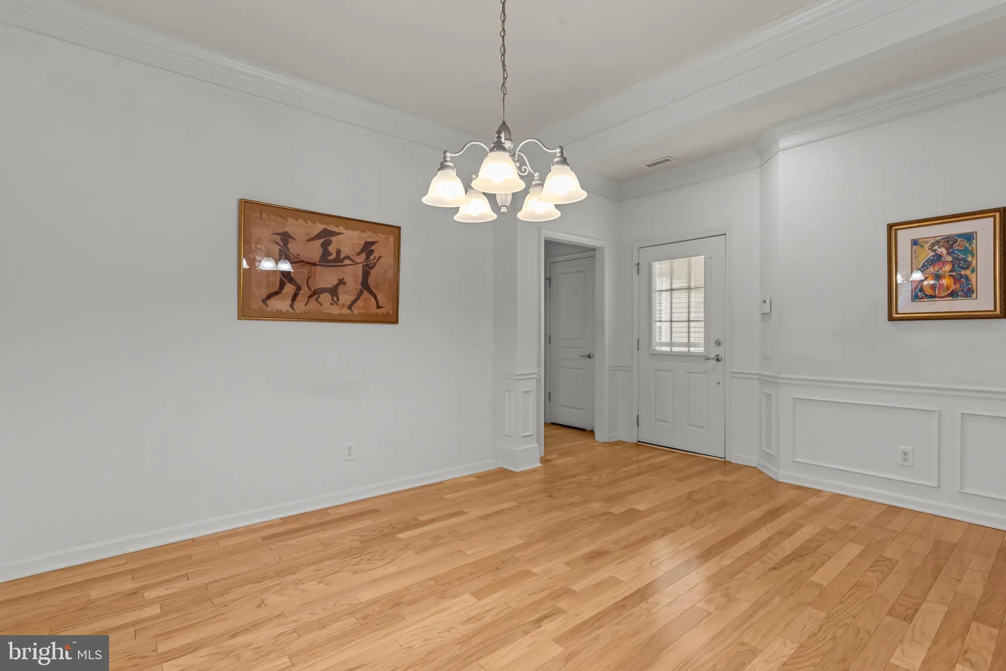 Property Slideshow image 16 of 43 | 8 dove ct, Hamilton, NJ, 08690