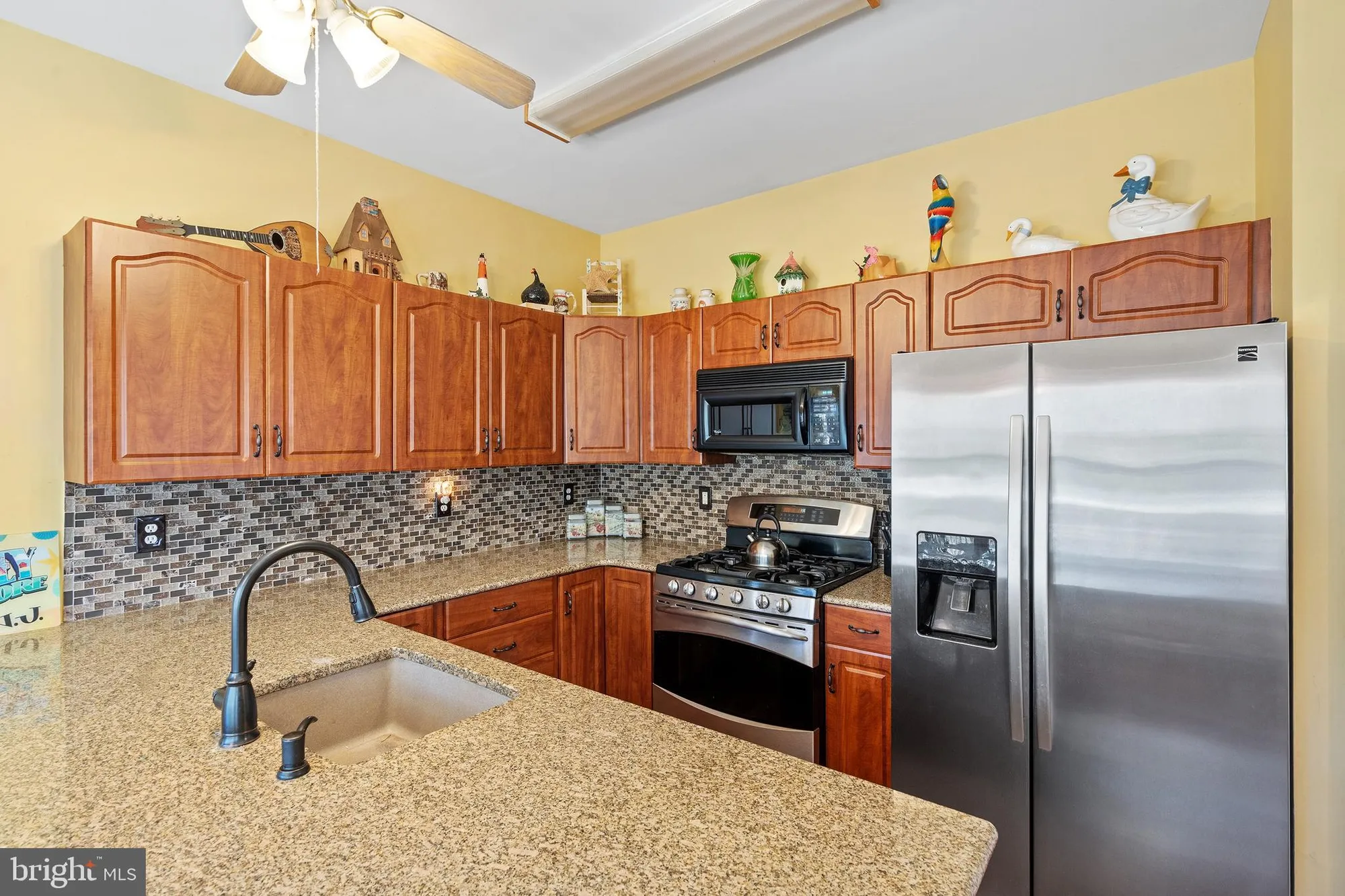 Property Slideshow image 11 of 36 | 10 hampton rd, Manahawkin, NJ, 08050