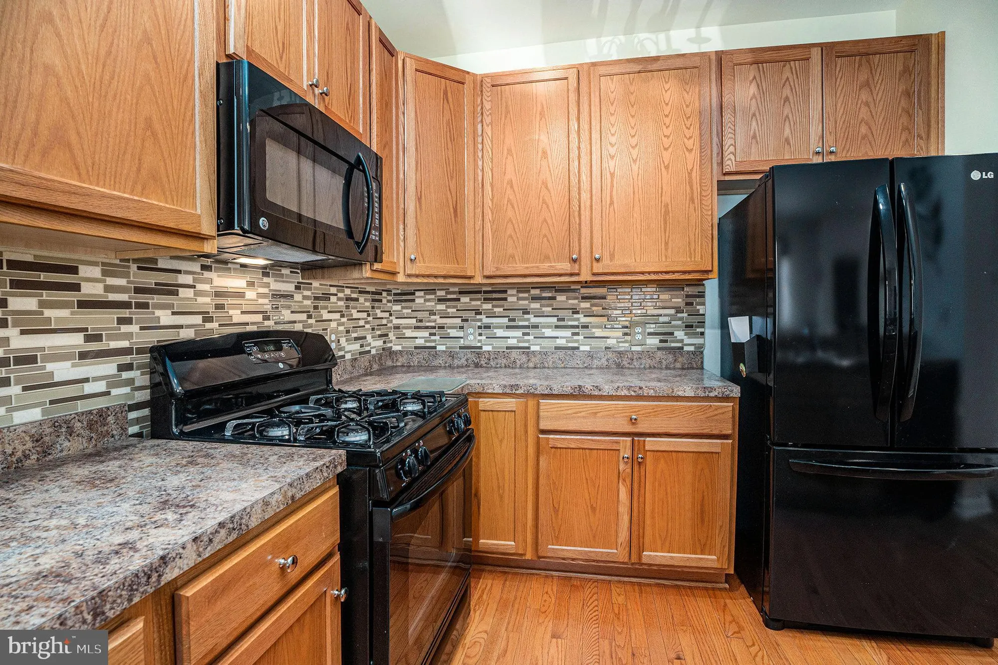 Property Slideshow image 13 of 19 | 15022 dahlia dr, Philadelphia, PA, 19116