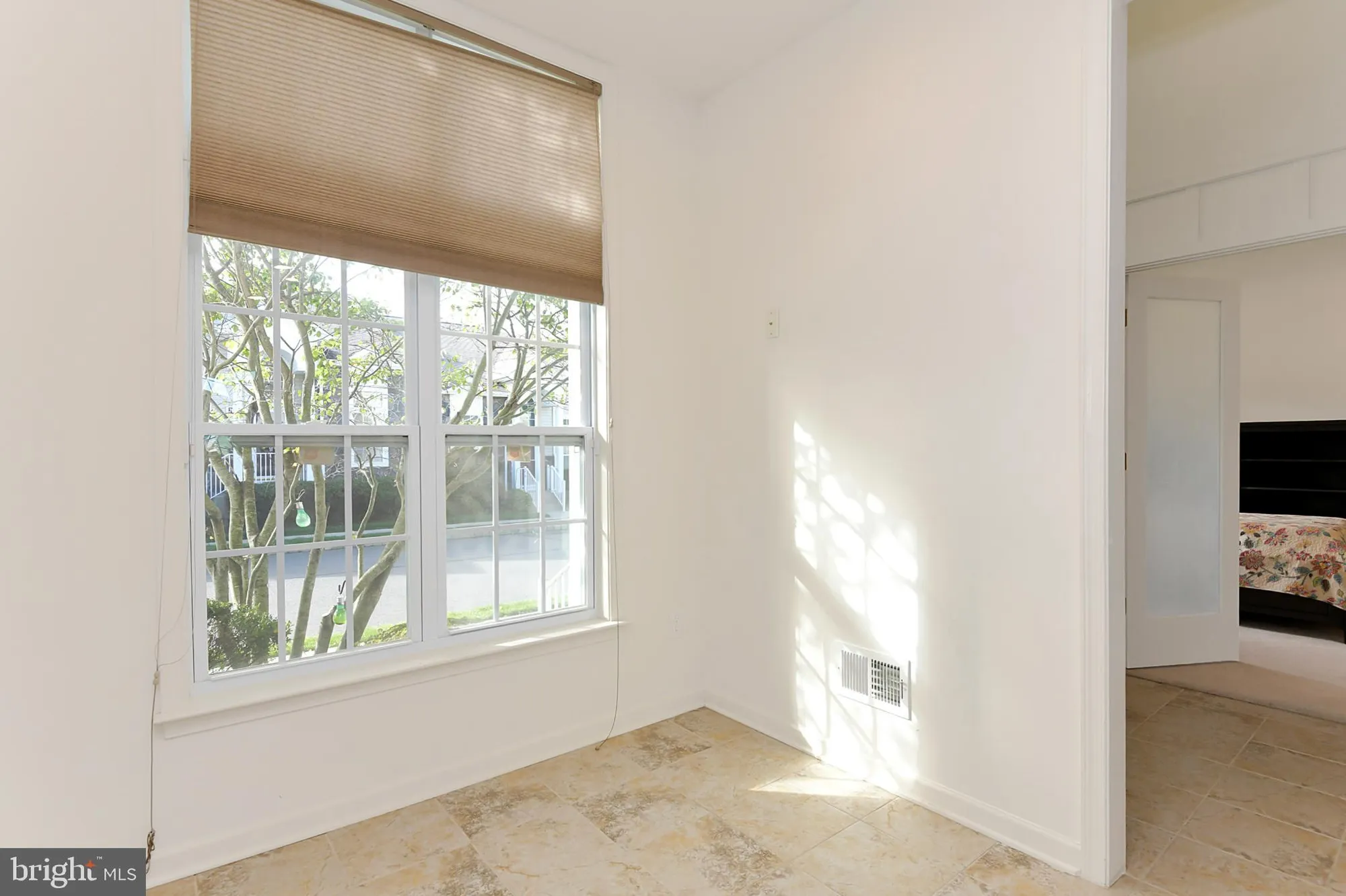 Property Slideshow image 17 of 41 | 802 schindler dr n, Monmouth Junction, NJ, 08852