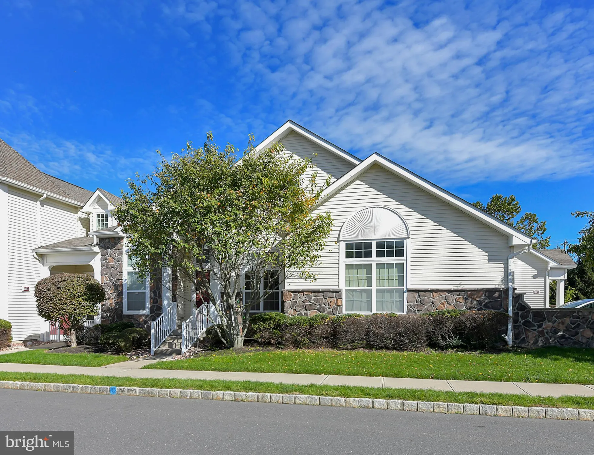 Property Slideshow image 4 of 41 | 802 schindler dr n, Monmouth Junction, NJ, 08852