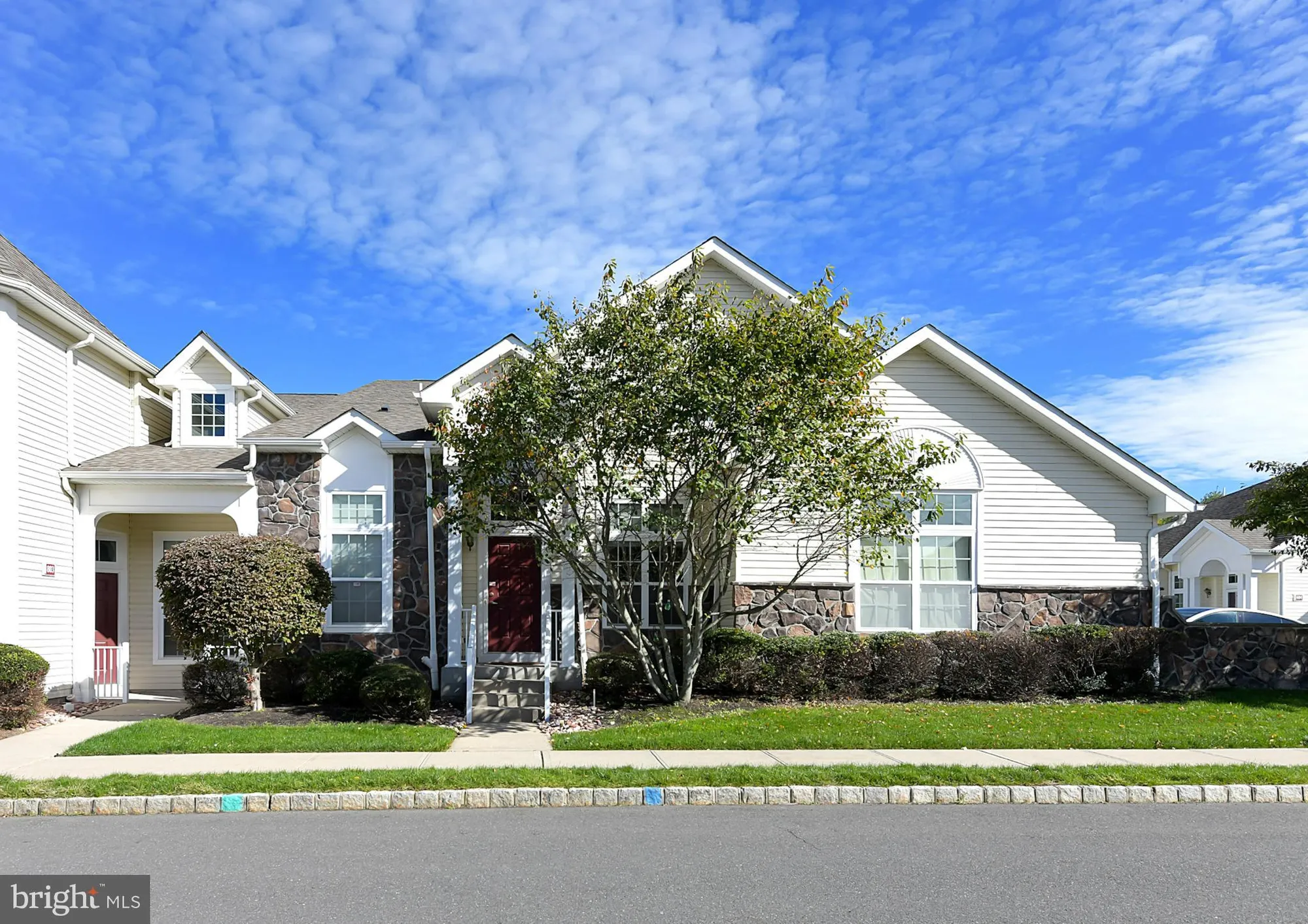 Property Slideshow image 1 of 41 | 802 schindler dr n, Monmouth Junction, NJ, 08852