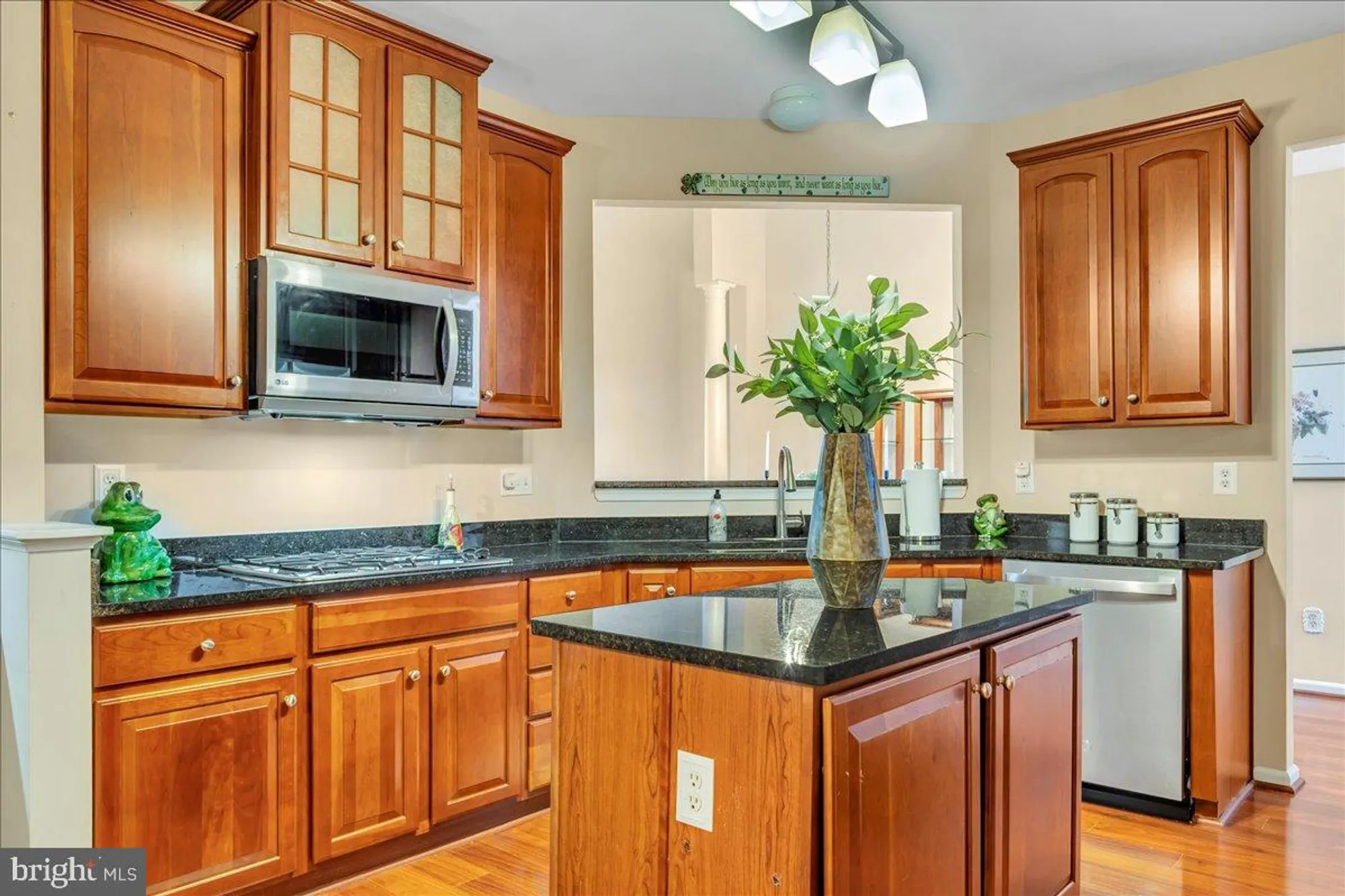 Property Slideshow image 10 of 38 | 116 landis way, Wilmington, DE, 19803