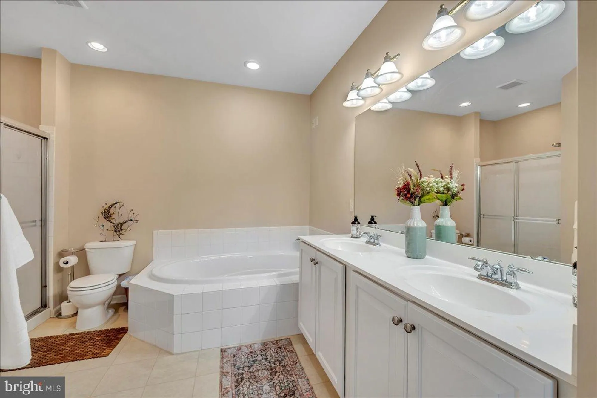 Property Slideshow image 17 of 38 | 116 landis way, Wilmington, DE, 19803