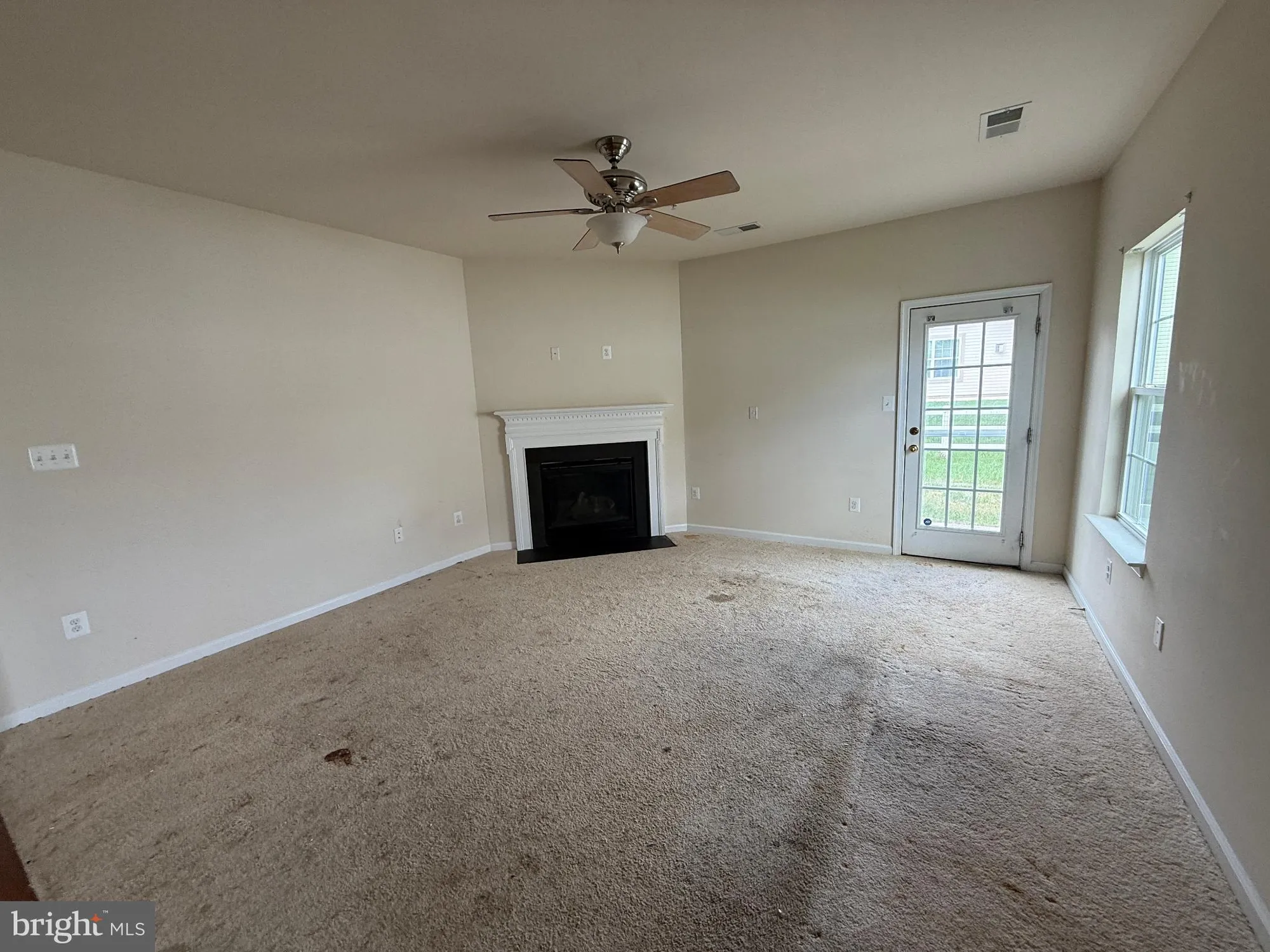 Property Slideshow image 5 of 9 | 4930 shoal creek ln, White Plains, MD, 20695