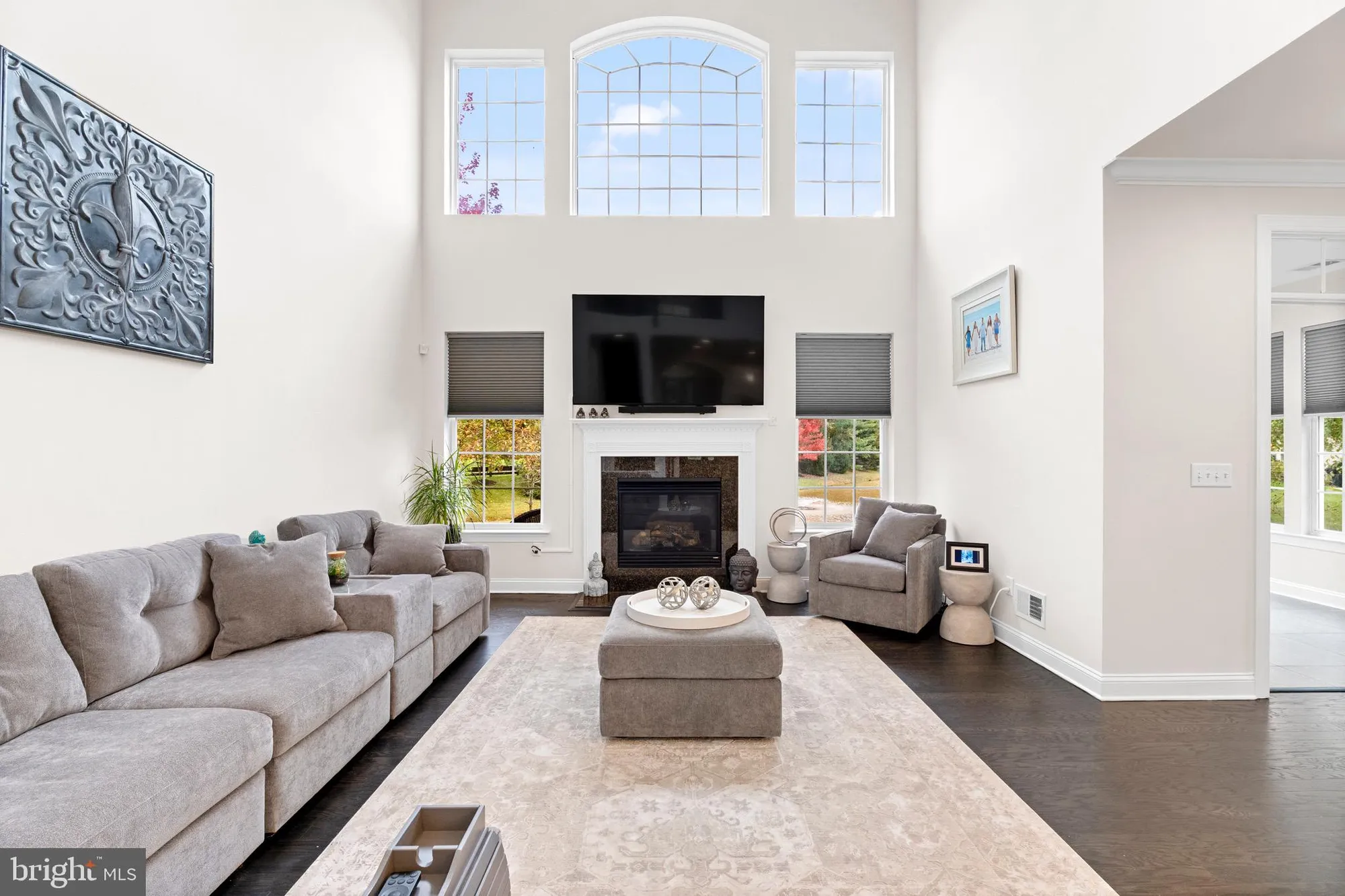 Property Slideshow image 5 of 48 | 23 barton dr, Hightstown, NJ, 08520