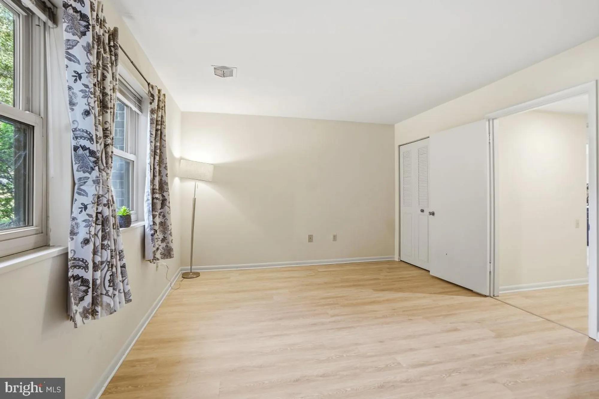 Property Slideshow image 23 of 26 | 3362 gleneagles dr 71-1d, Silver Spring, MD, 20906