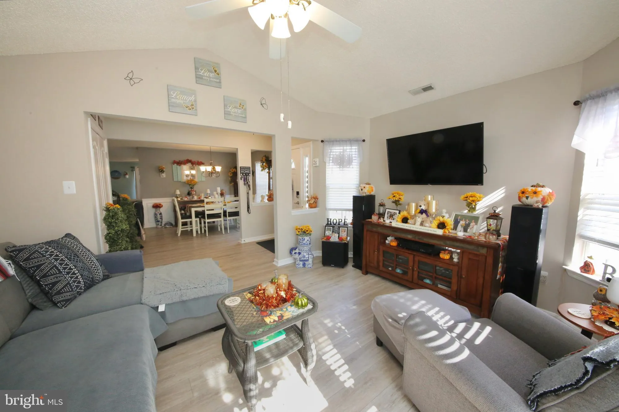 Property Slideshow image 5 of 27 | 617 saint vincent ct, Williamstown, NJ, 08094